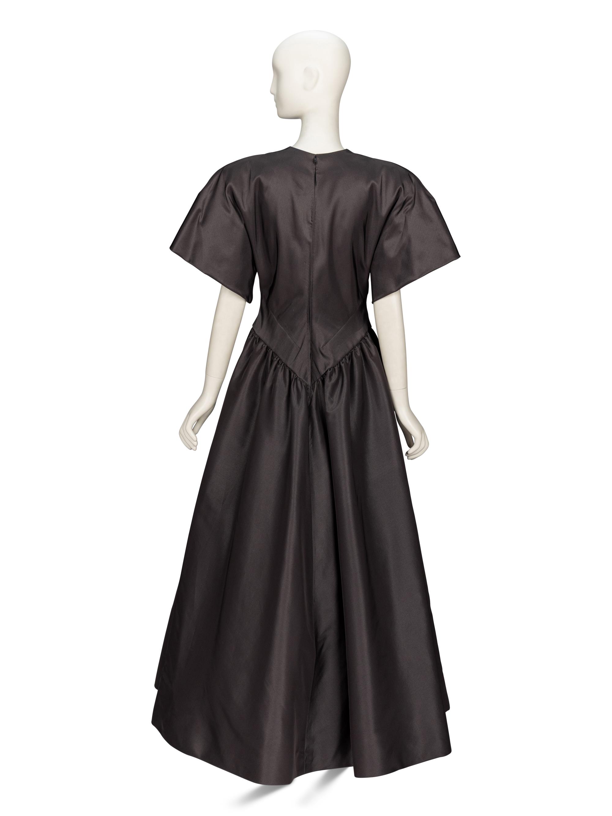 Pauline Trigère, Structural Grey Taffeta Gown