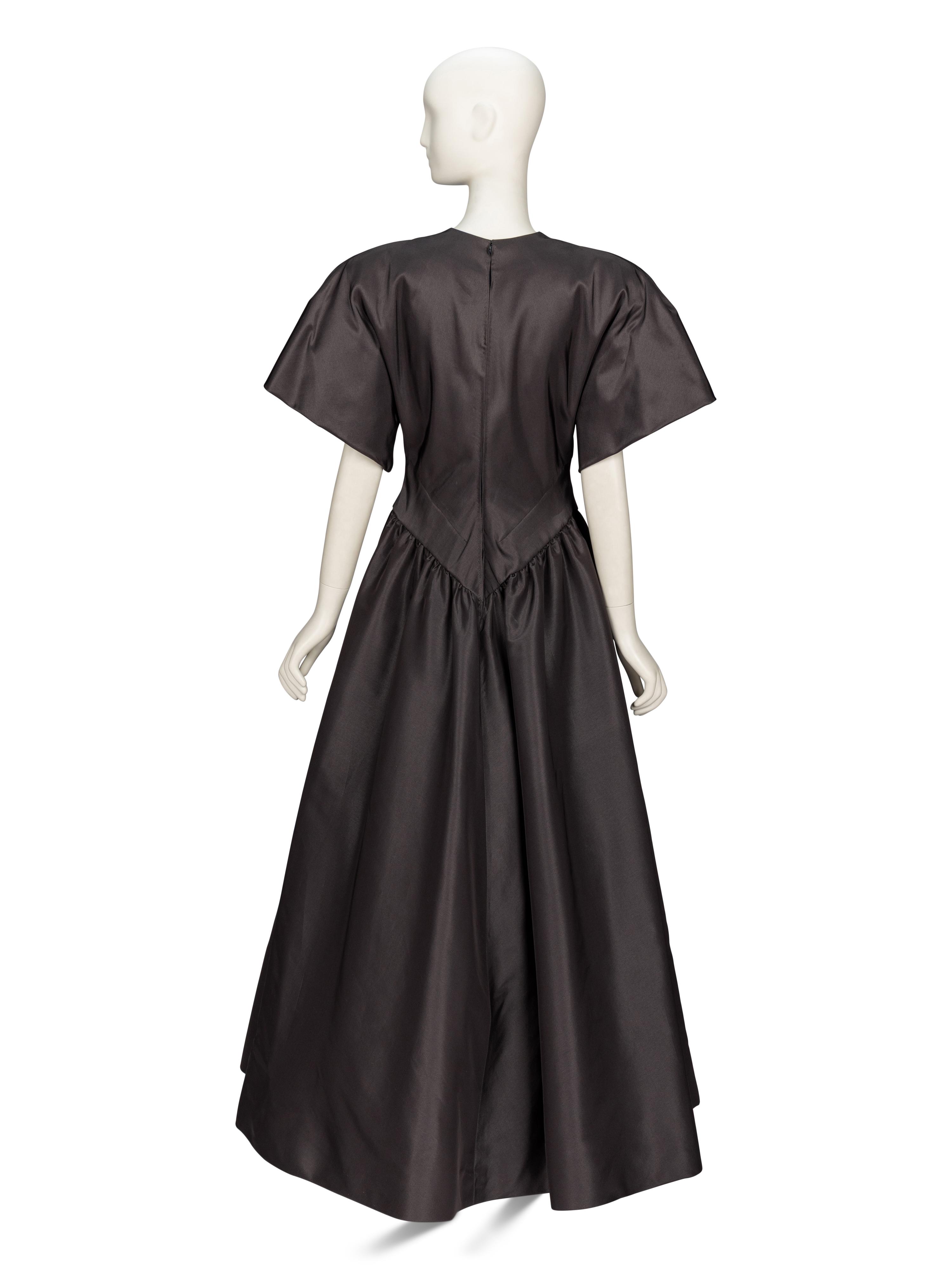Pauline Trigère, Structural Grey Taffeta Gown
