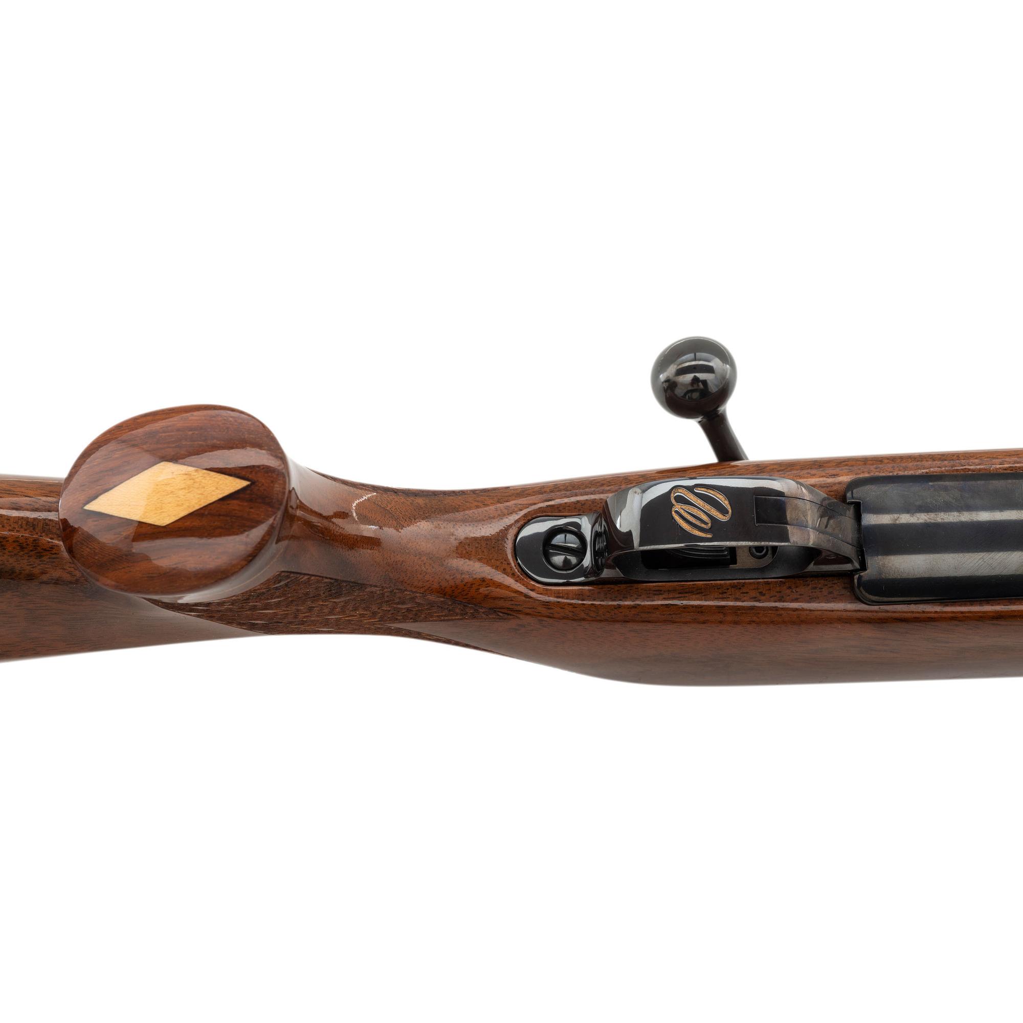 * Weatherby Mark V Deluxe Rifle in .270 WBY Mag.