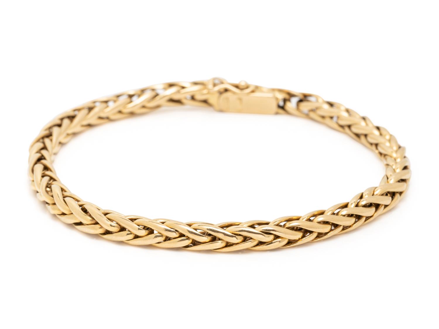 COLLECTION OF YELLOW GOLD JEWELRY
