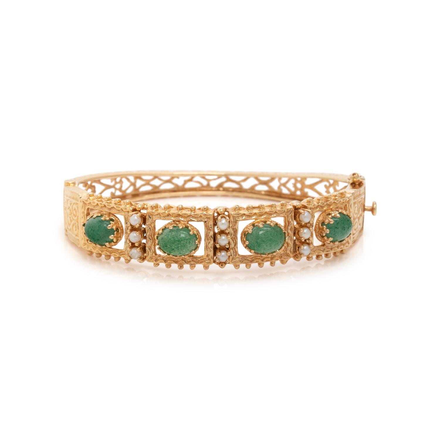 DYED GREEN QUARTZ AND SEED PEARL BANGLE BRACELET