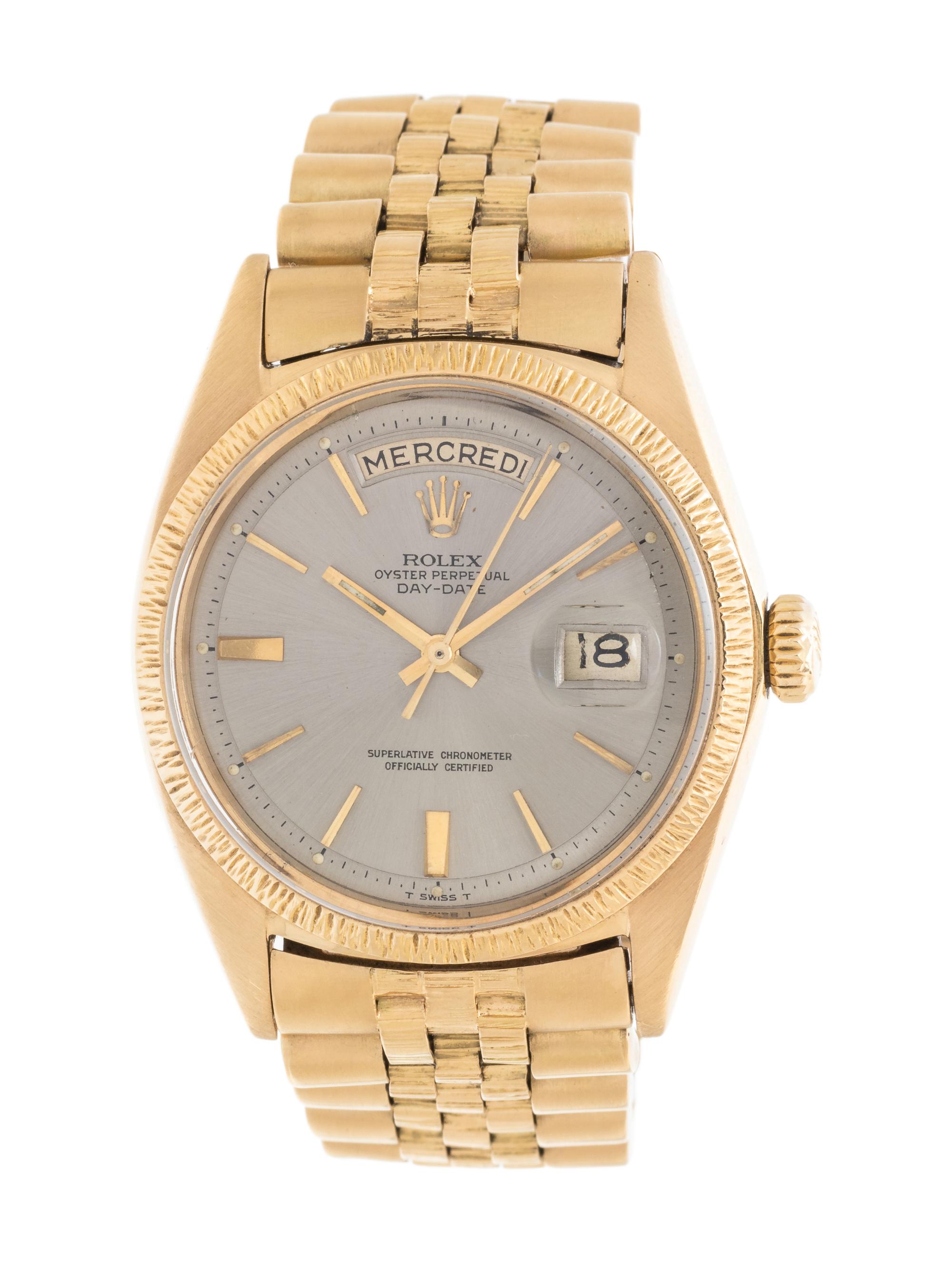 ROLEX, REF. 1807 18K YELLOW GOLD 'OYSTER-PERPETUAL FRENCH DAY DATE' WRISTWATCH, CIRCA 1969