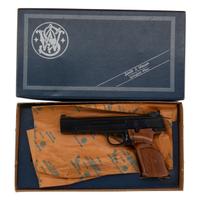*Smith & Wesson Model 41 in Box with Accessories