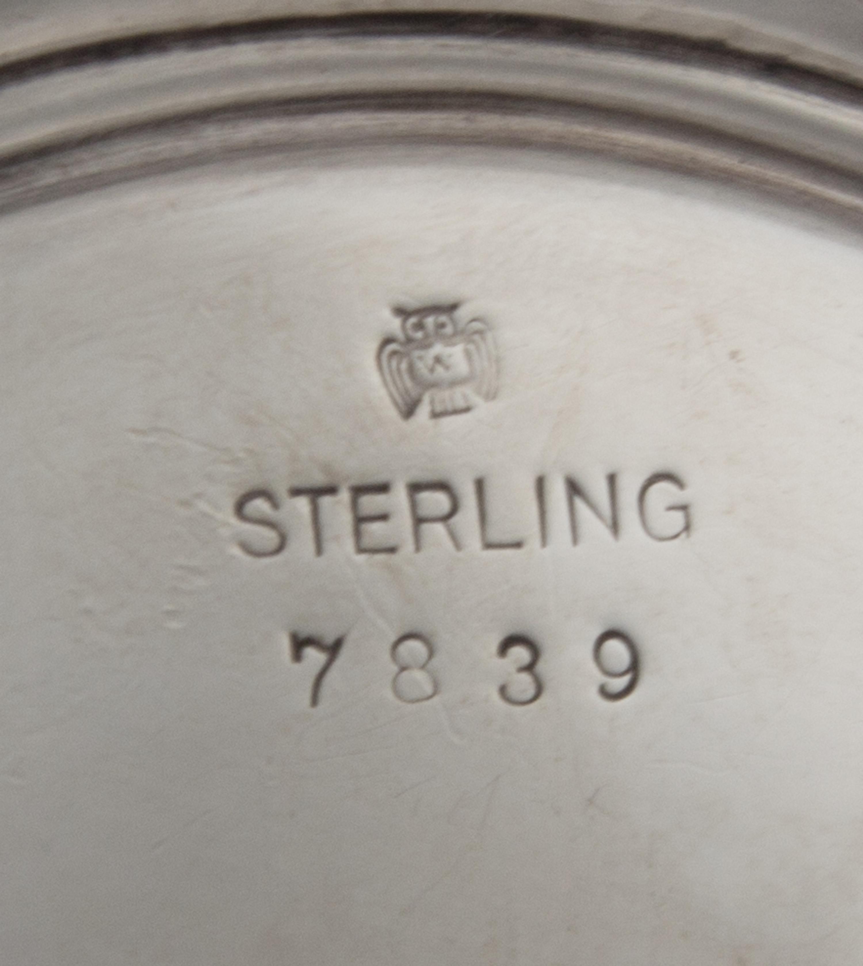 An American Silver Platter, Weidlich Serling Spoon Co., Bridgeport, CT, of oval form.