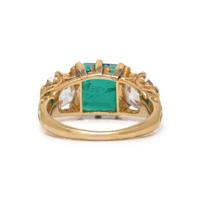 COLOMBIAN EMERALD AND DIAMOND RING