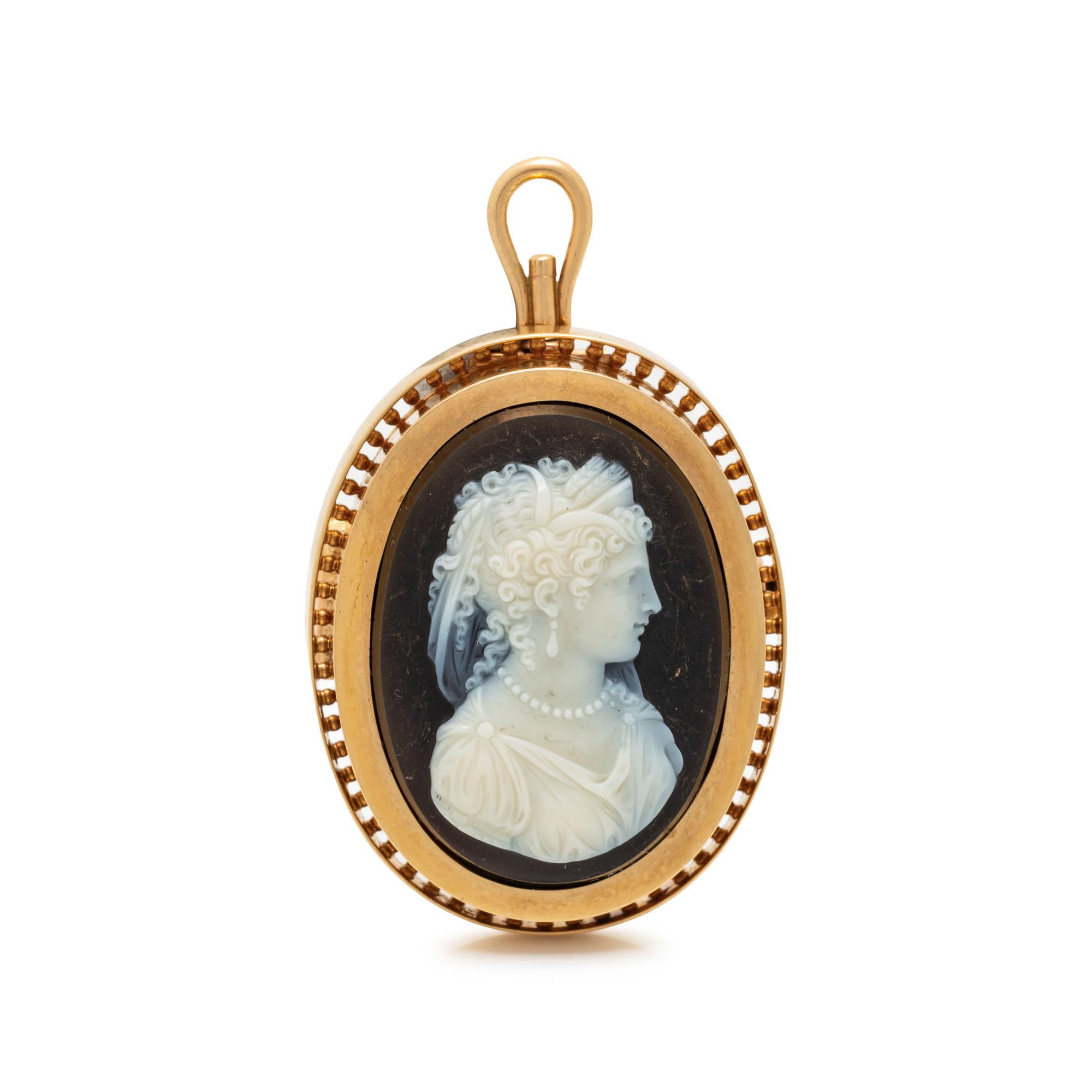 ANTIQUE, YELLOW GOLD AND ONYX CAMEO PENDANT/BROOCH