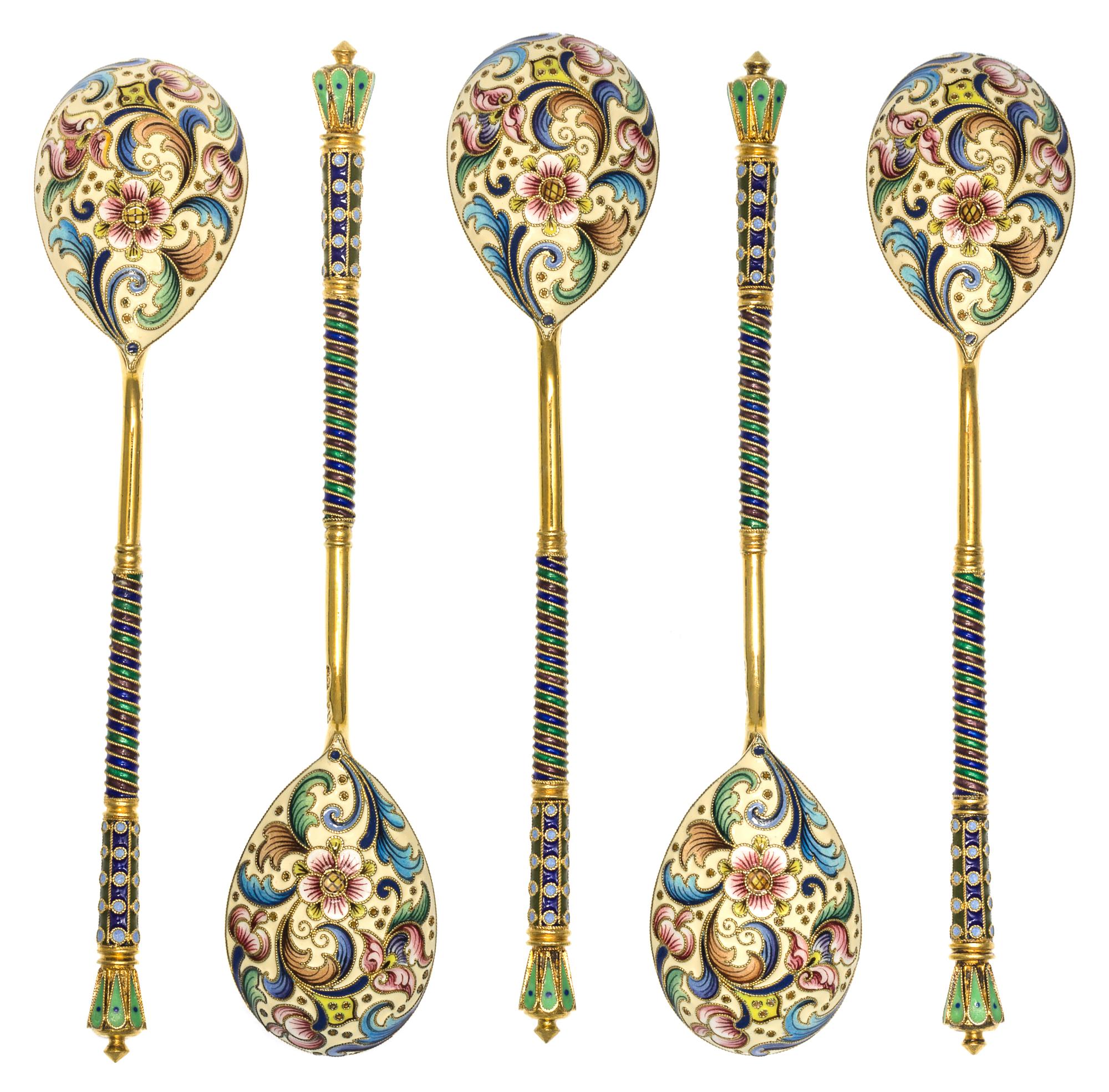 A Group of Five Russian Silver-Gilt and Enamel Teaspoons, Mark of Fedor Ruckert, Moscow, early 20th century, each having a green enamel