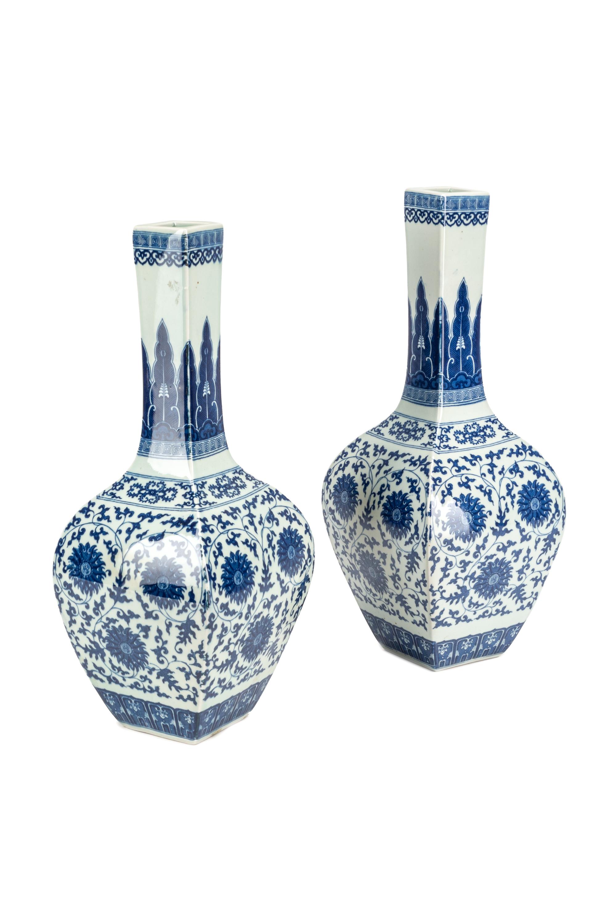 A Pair of Chinese Export Porcelain Vases