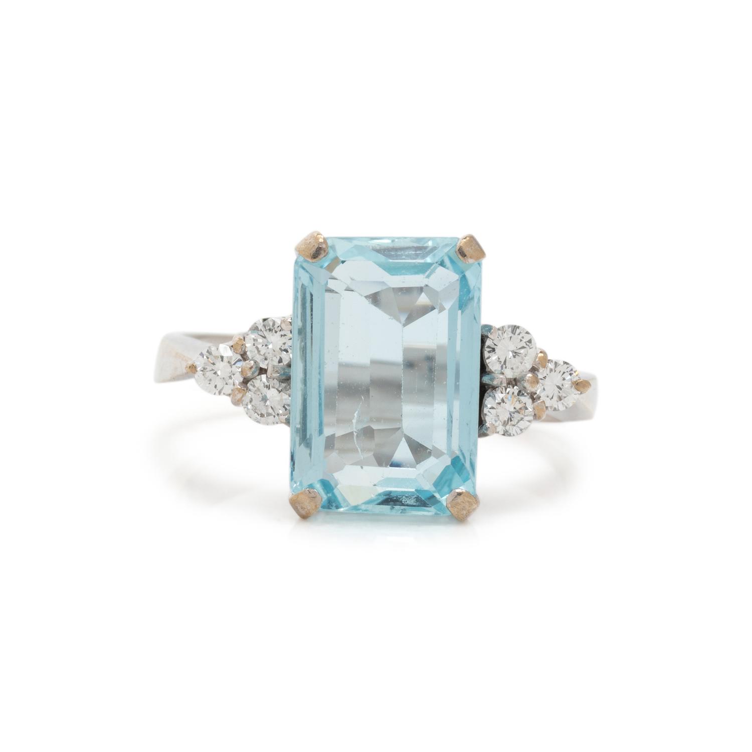 AQUAMARINE AND DIAMOND RING