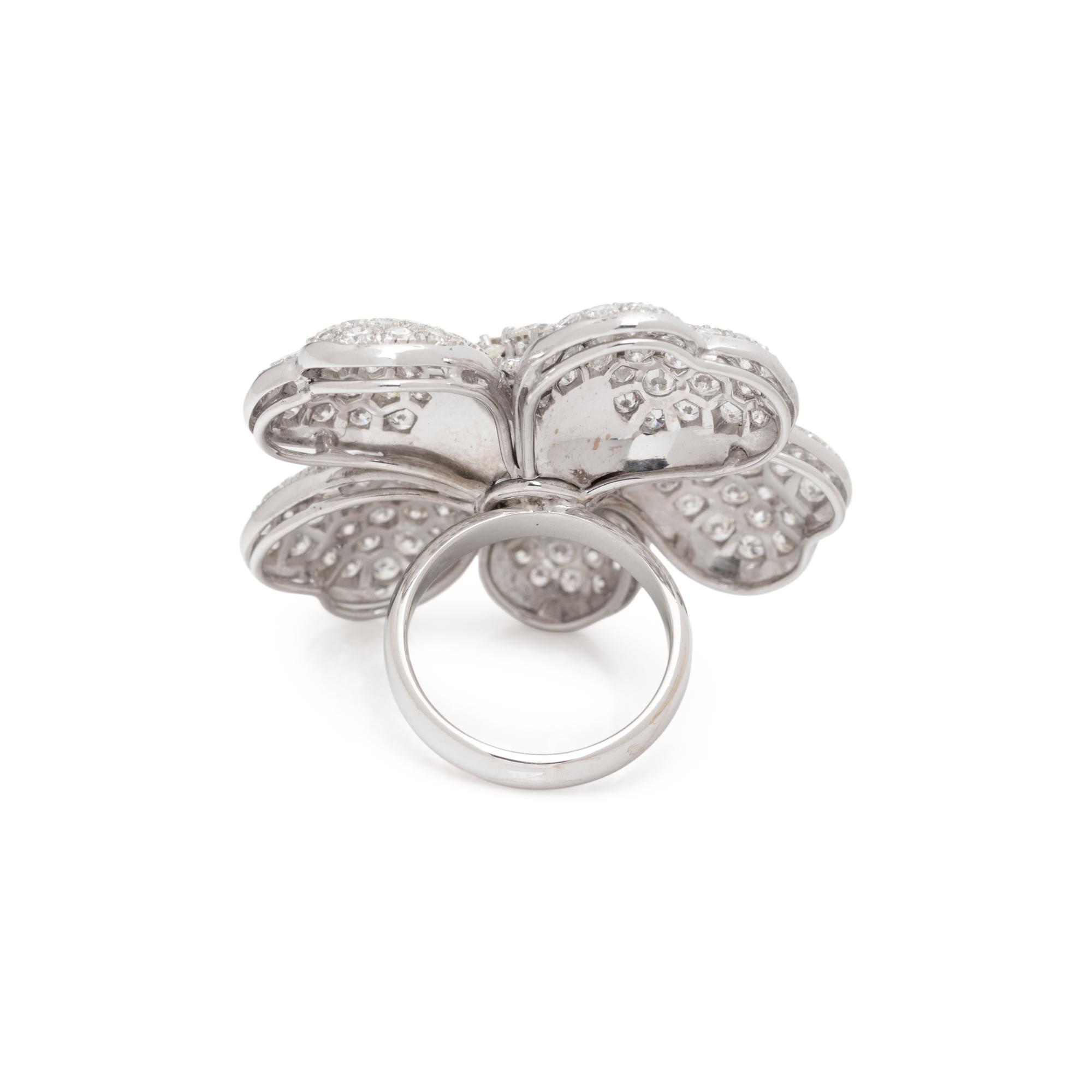 DIAMOND FLOWER RING