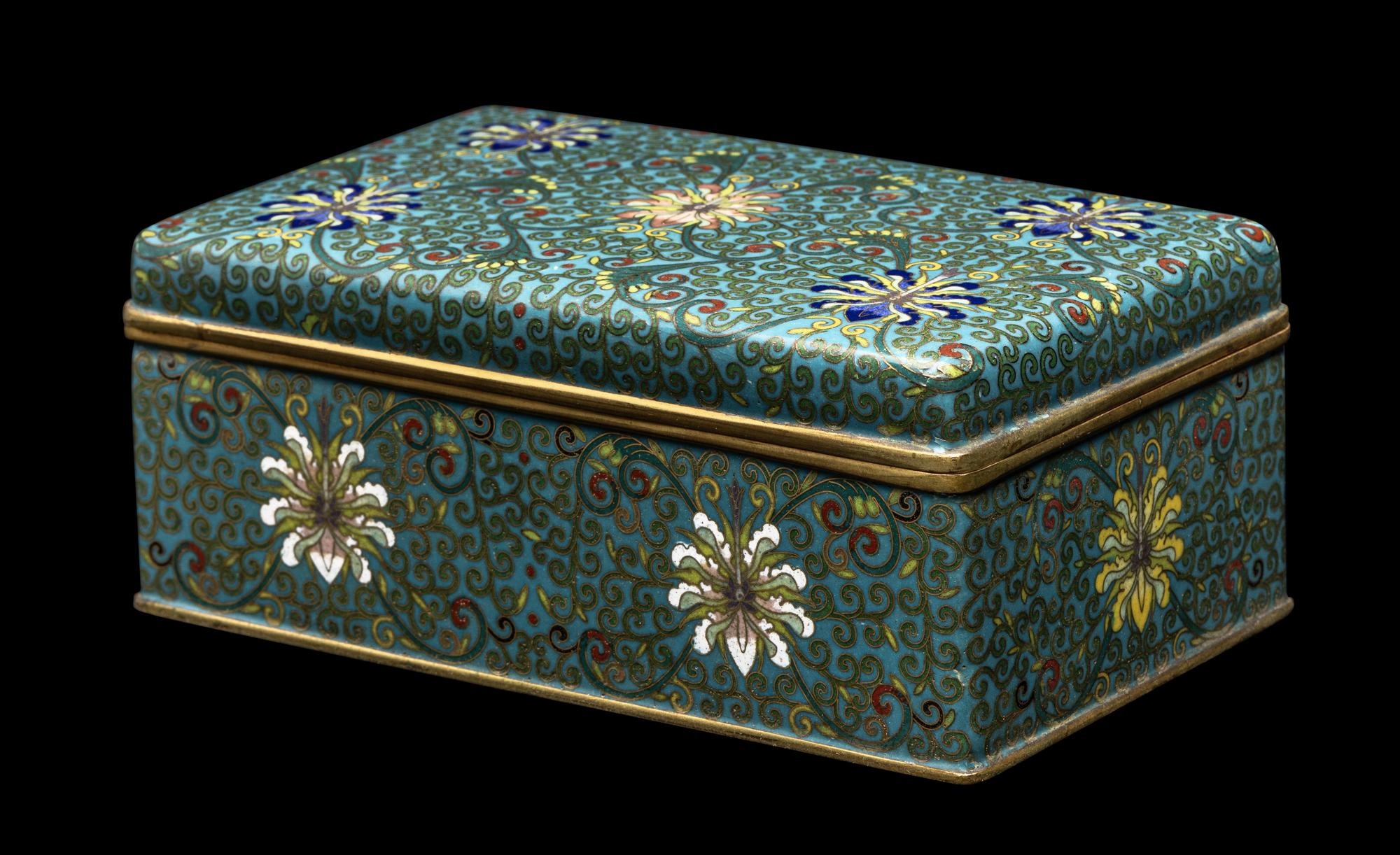 A Chinese Hongmu Lined Cloisonné Enamel Rectangular Covered Box, Late Qing/Republic Period 晚清/民國 ‘老天利製’黃花梨包鑲西番蓮紋掐絲琺琅拜匣