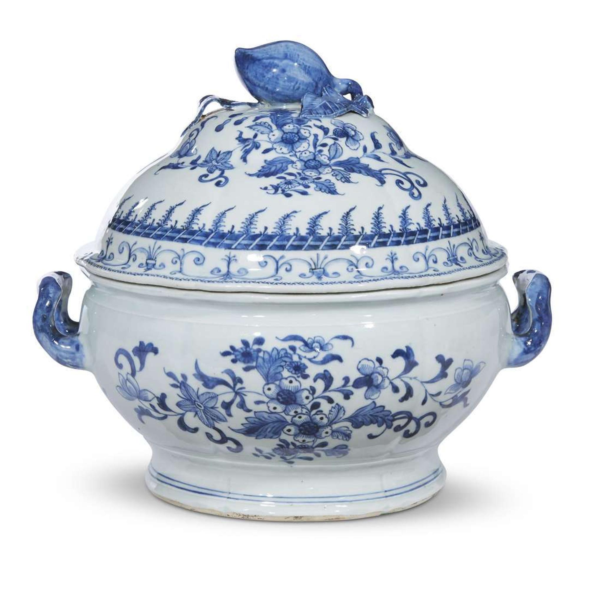 A Chinese export porcelain blue and white 'Canton' two-handled covered tureen circa 1800