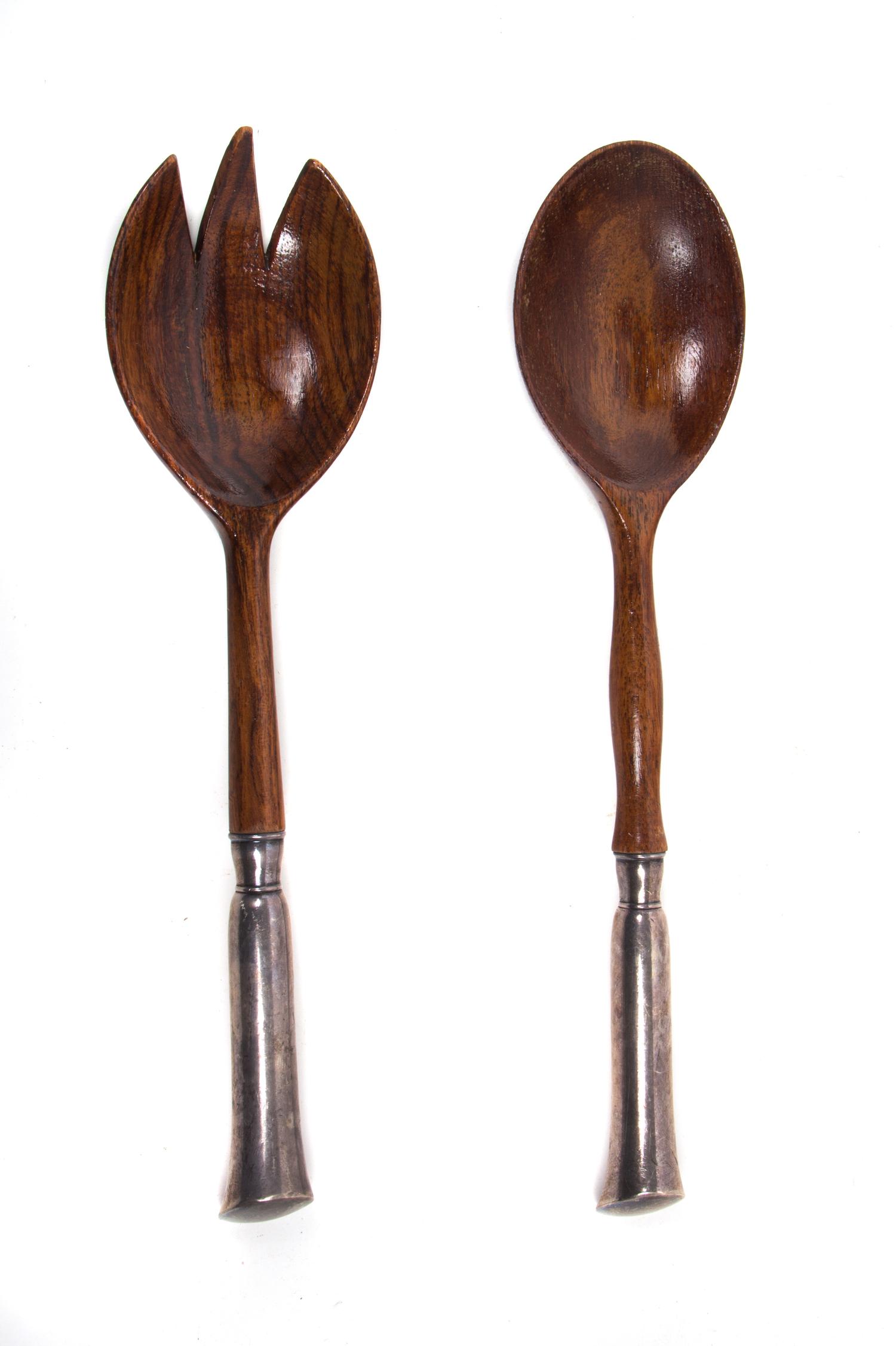 A Pair of Sterling Silver Handled Salad Servers Length 11 inches. — 20TH CENTURY