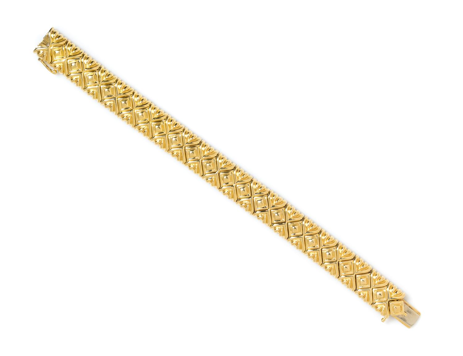 An 18 Karat Yellow Gold Bracelet, Chaavae, 48.21 dwts.