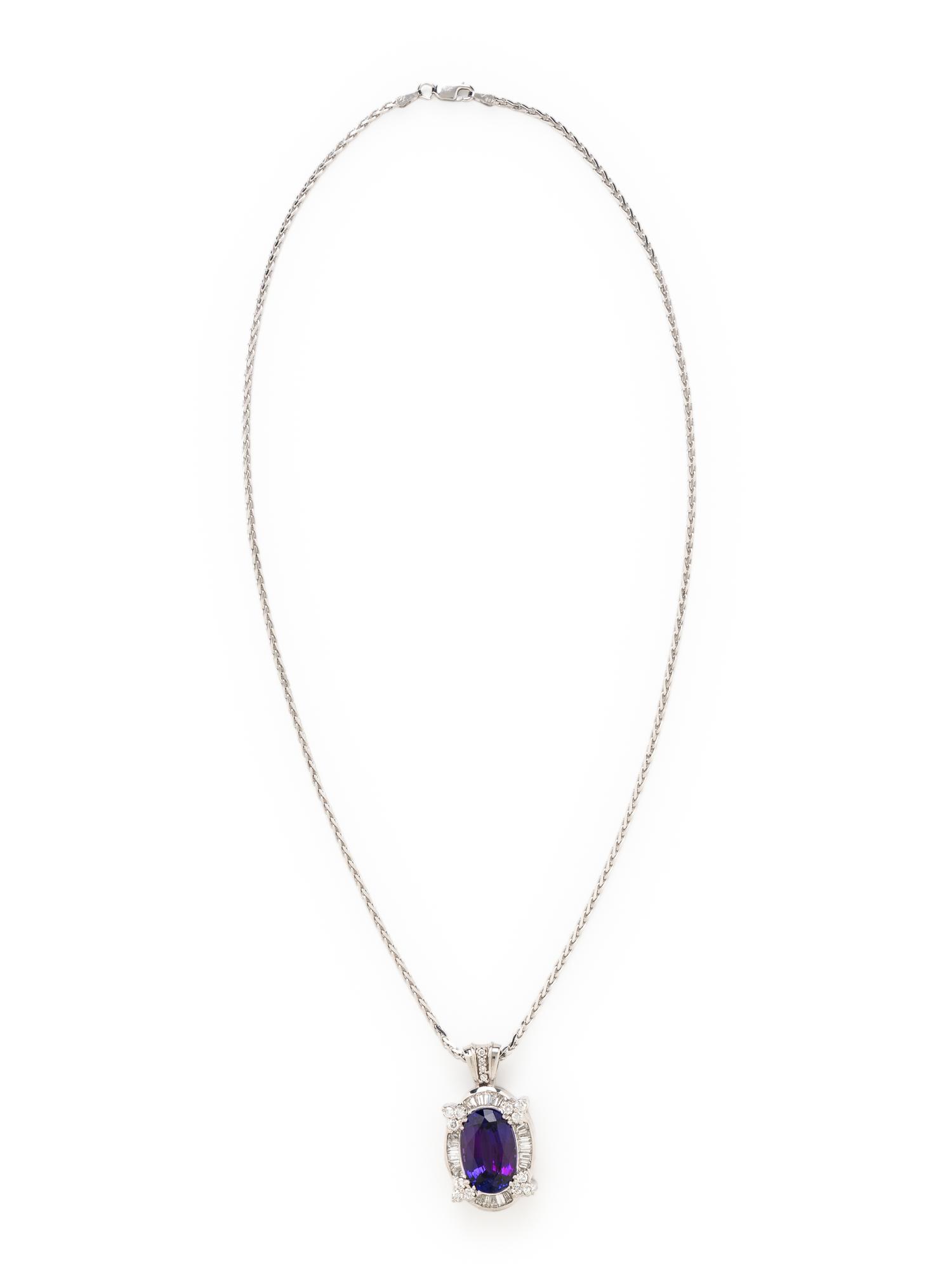 TANZANITE, DIAMOND, AND WHTE GOLD PENDANT NECKLACE