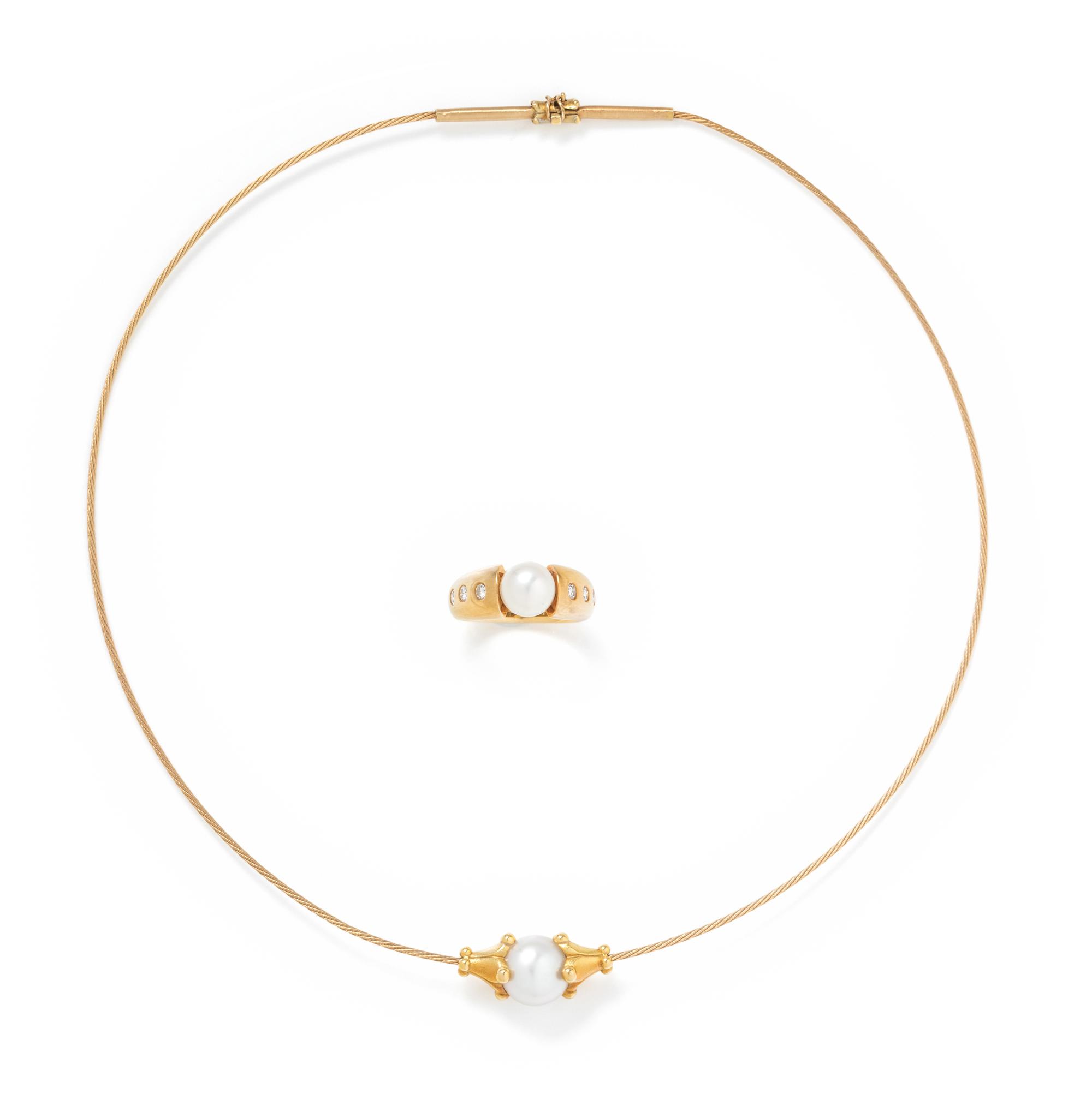 COLLECTION OF YELLOW GOLD AND CULTURED PEARL JEWELRY