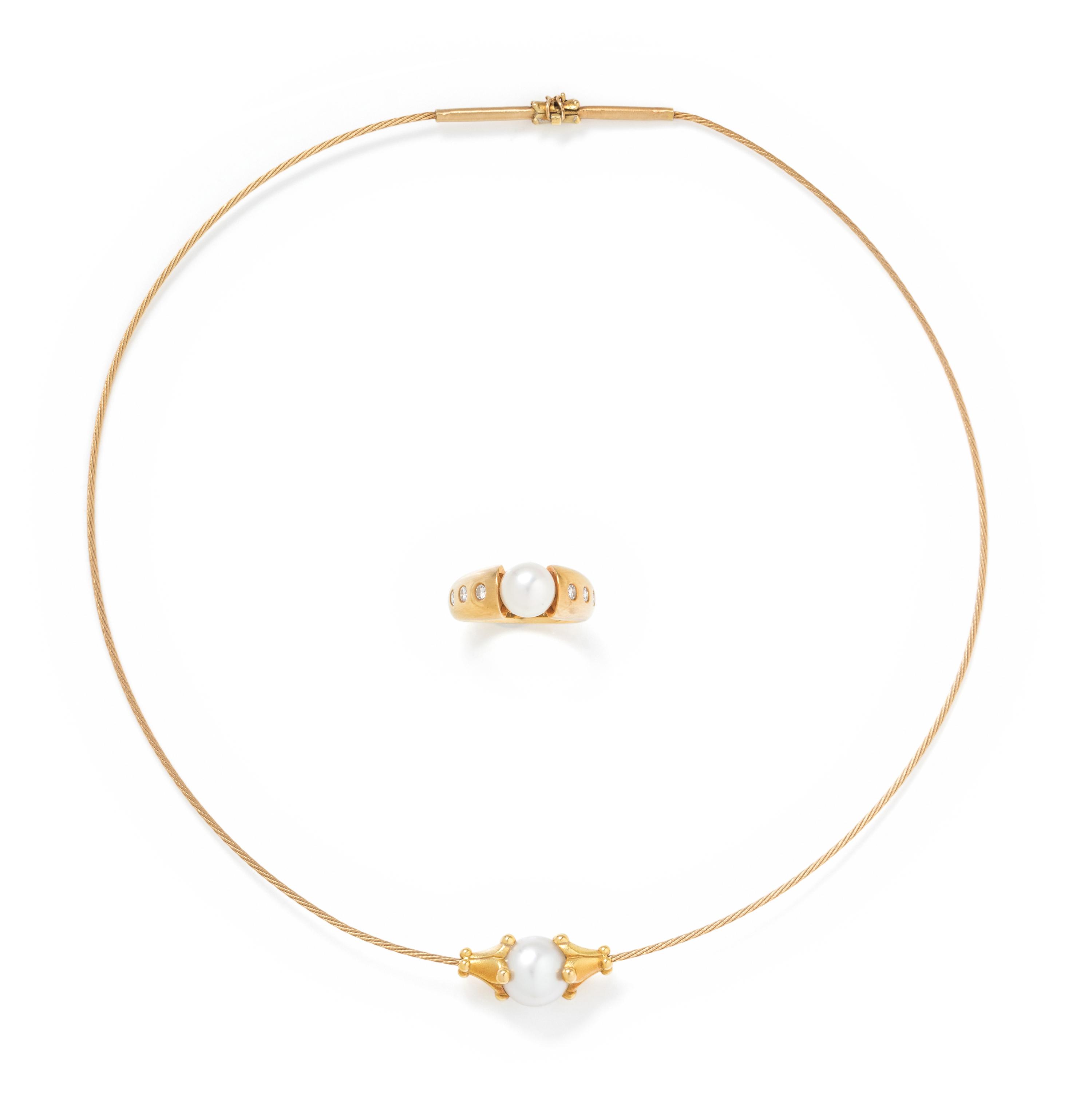 COLLECTION OF YELLOW GOLD AND CULTURED PEARL JEWELRY