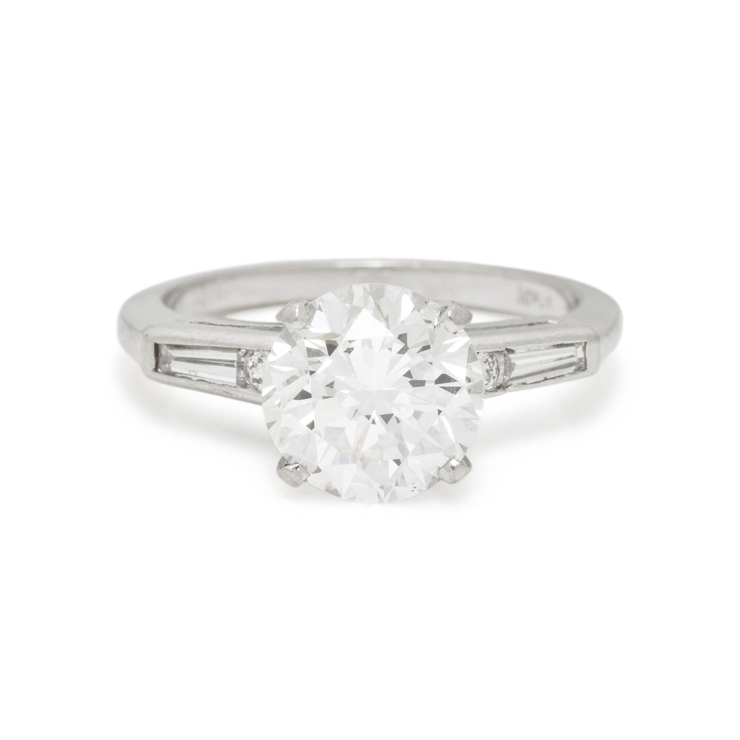 DIAMOND RING