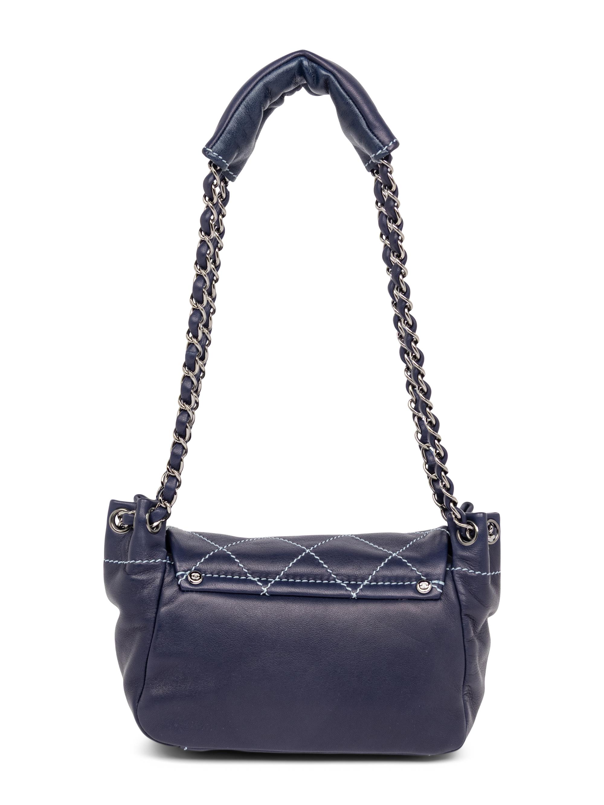 CHANEL, NAVY SURPIQUE SMALL FLAP BAG