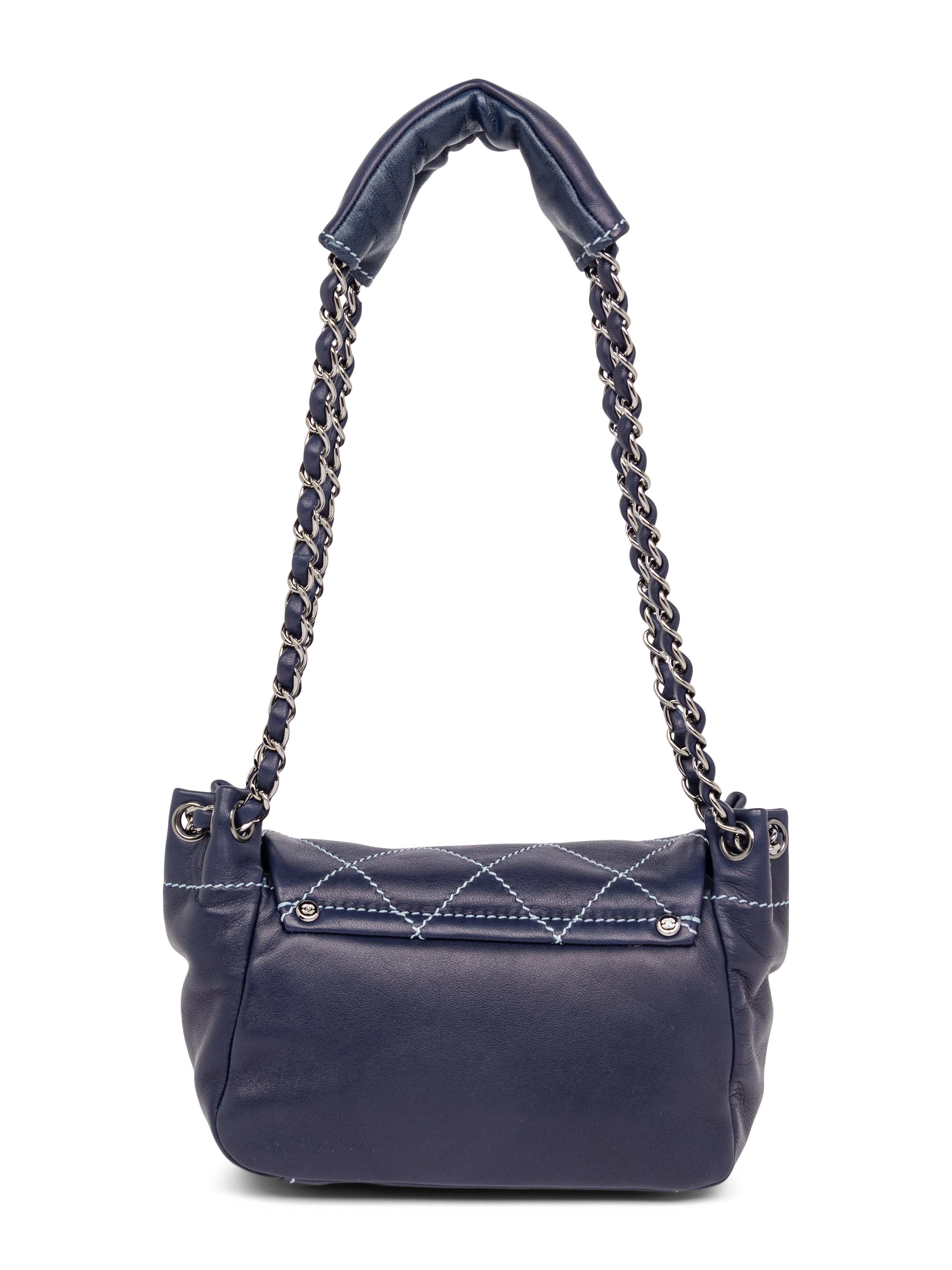 CHANEL, NAVY SURPIQUE SMALL FLAP BAG