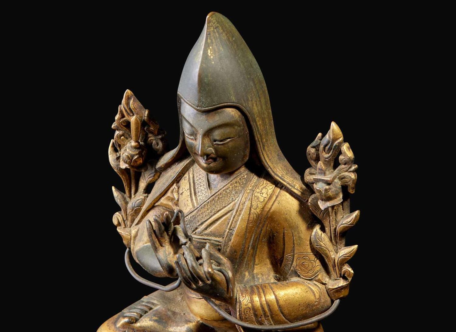 A Tibeto-Chinese gilt bronze seated figure of Tsong Khapa, 18th century 藏傳佛教宗喀巴銅鎏金像 十八世紀