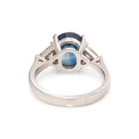 SAPPHIRE AND DIAMOND RING