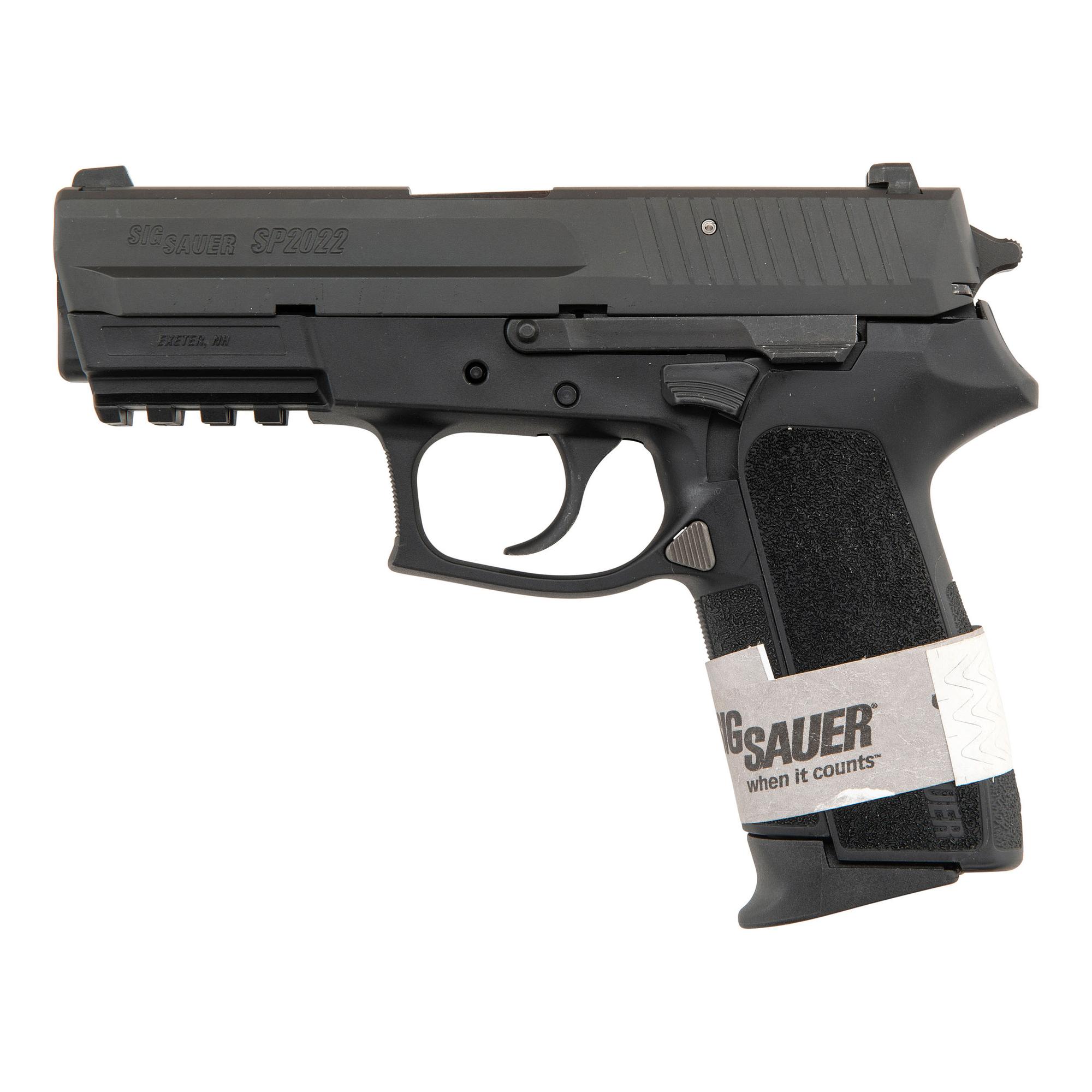 *Sig Sauer SP2022 in Box with Accessories