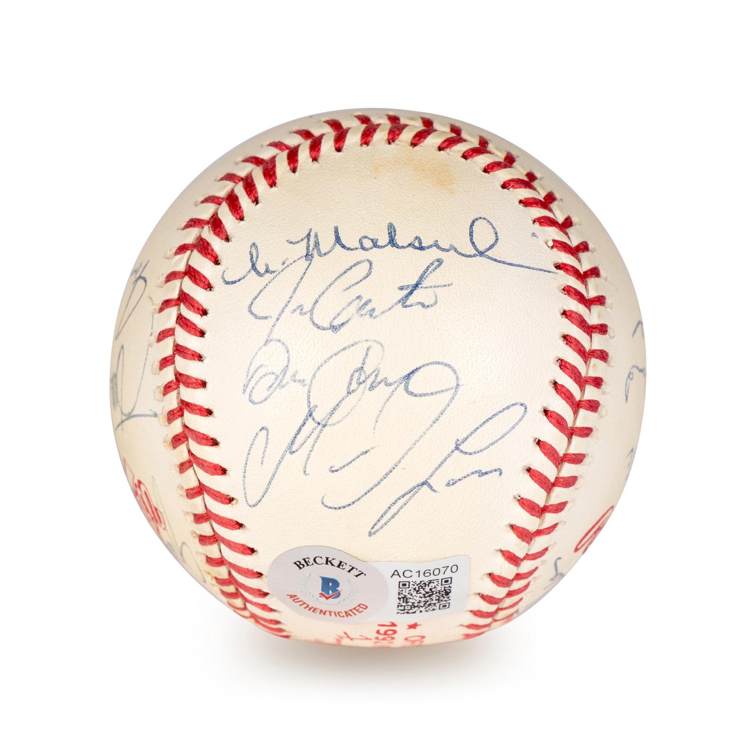 A 1992 Toronto Blue Jays World Series Champions Team Signed Autograph Baseball (Beckett Authentication Services BAS Certified)