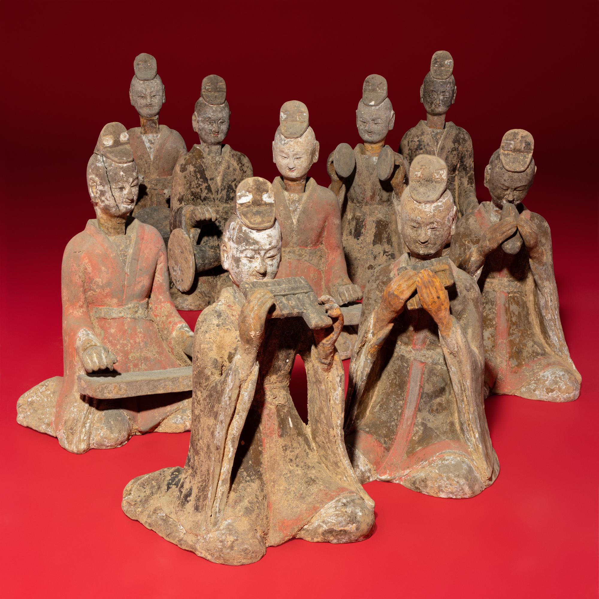 Nine Chinese Painted Grey Pottery Musicians, Late Northern Wei-Northern Qi Dynasty — 北魏晚期-北齊 灰陶彩繪伎樂俑一組九件