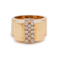 YELLOW GOLD AND DIAMOND RING