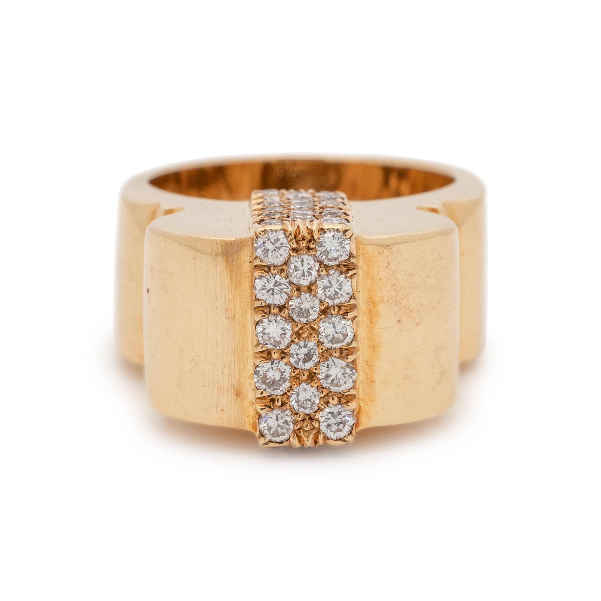 YELLOW GOLD AND DIAMOND RING