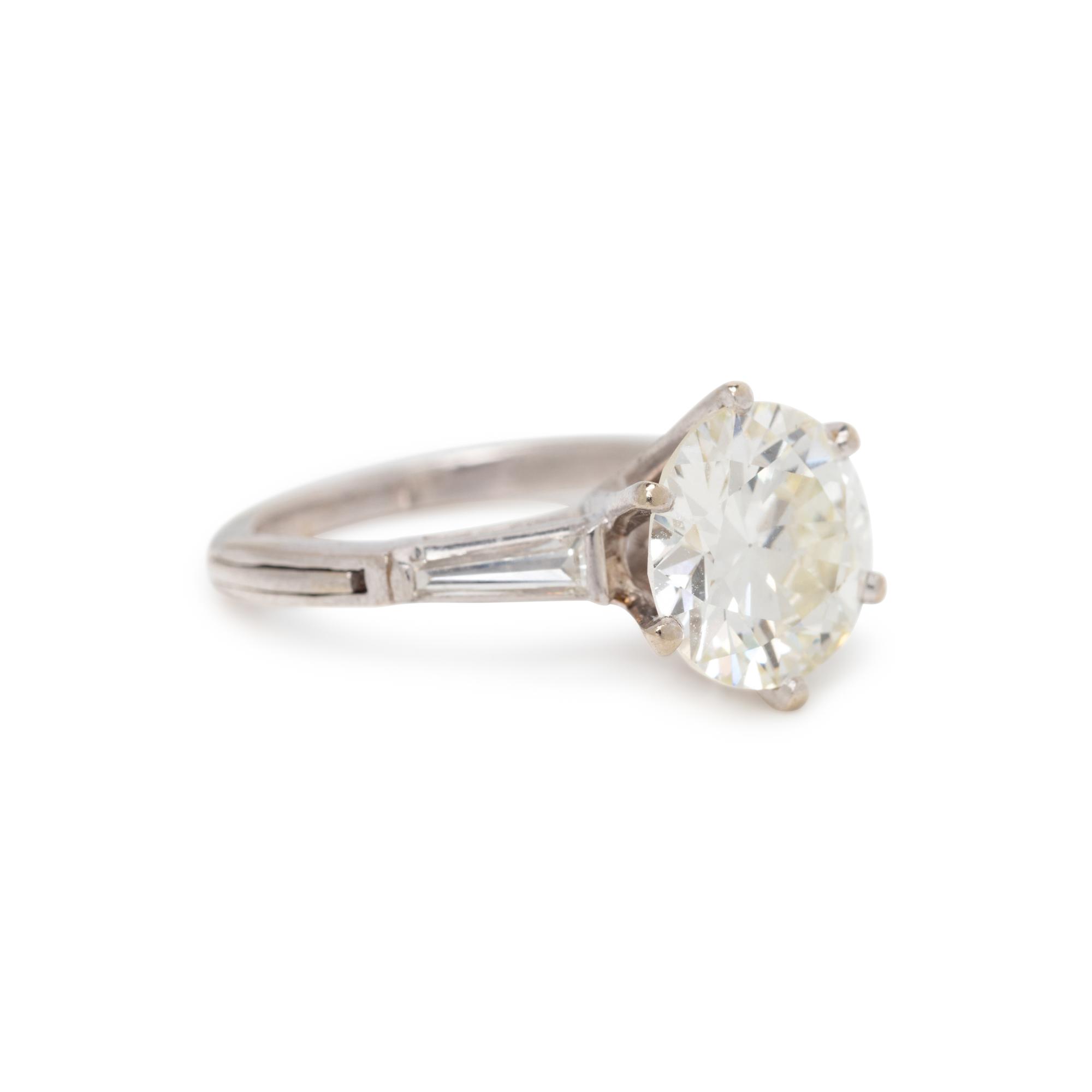 DIAMOND RING