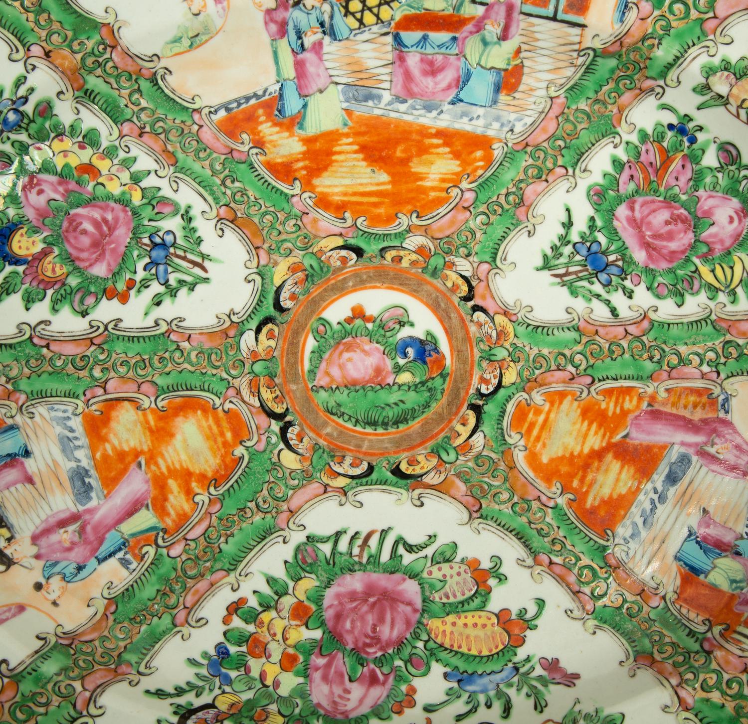 A Collection of Chinese Export Gold Medallion Porcelain — 19TH/20TH CENTURY