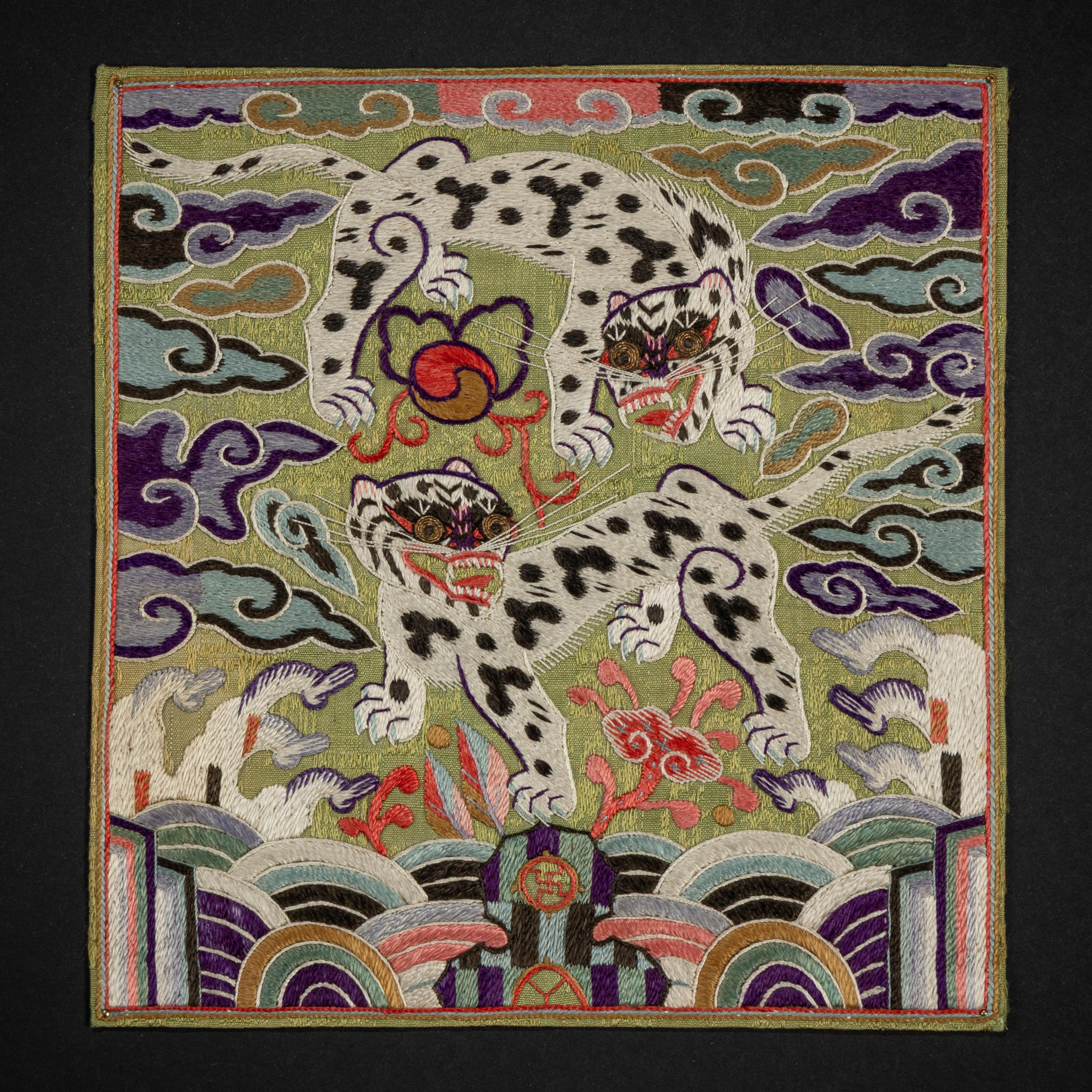 Two Korean 'Tigers' Rank Badges, Joseon Dynasty, 19th Century — 朝鮮王朝 武官虎紋補子兩種
