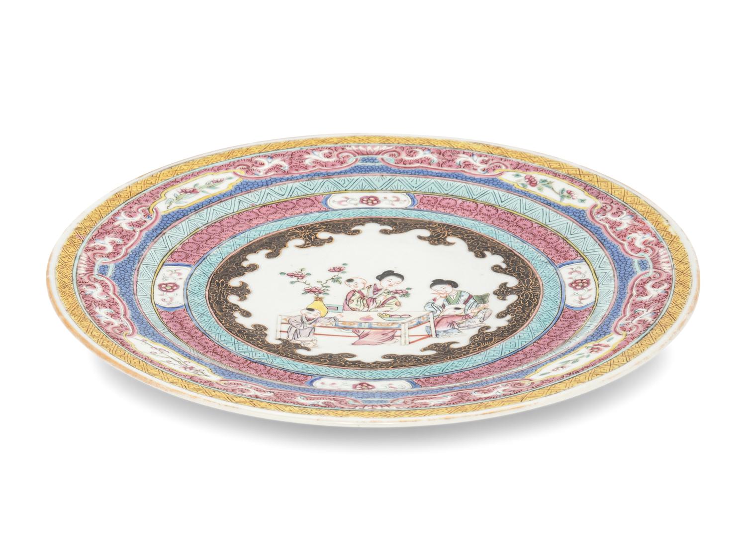 A Chinese Famille Rose Porcelain Plate