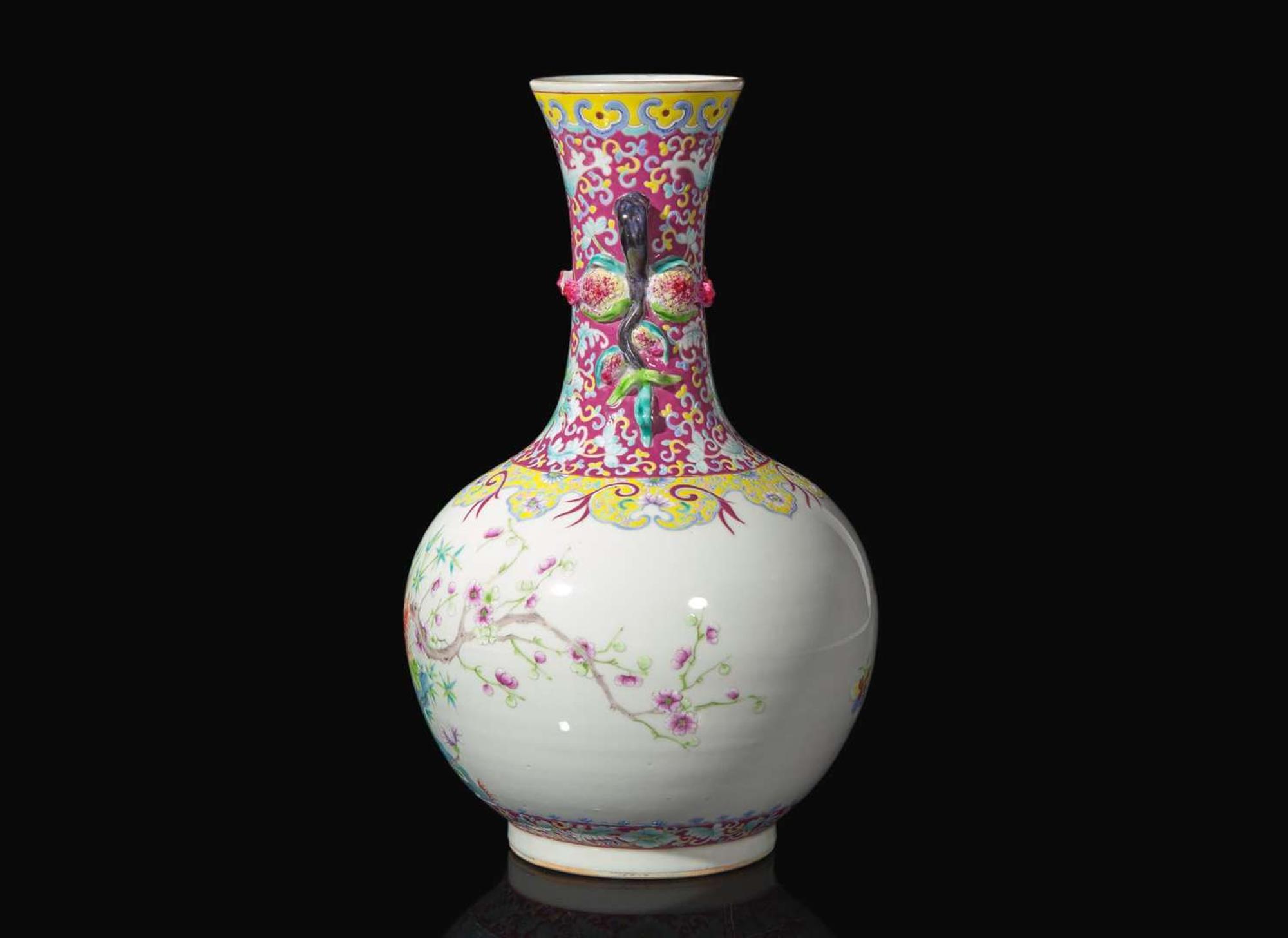 A Chinese famille rose-decorated vase, Hongxian four-character mark 粉彩瓶一隻 洪憲四字款