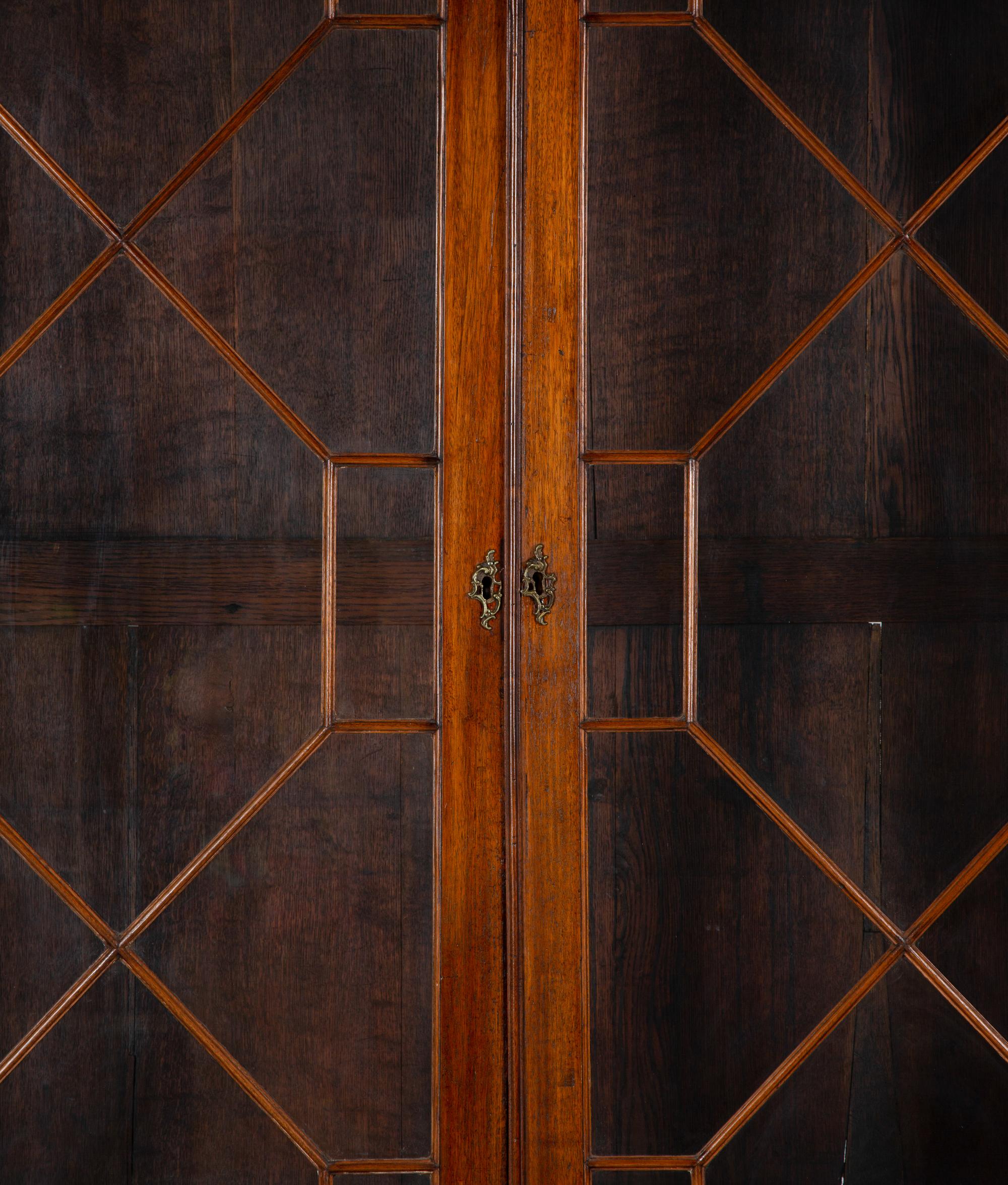 A George III Style Mahogany Bookcase — 19TH CENTURY