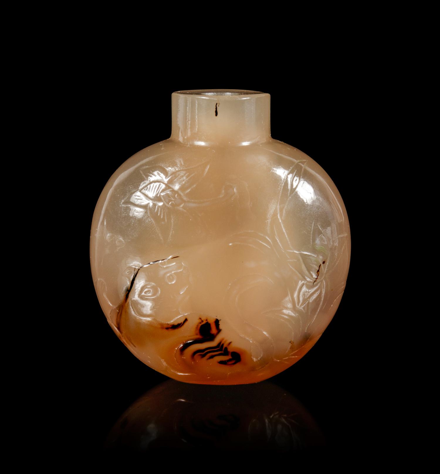 A Carved Agate Snuff Bottle