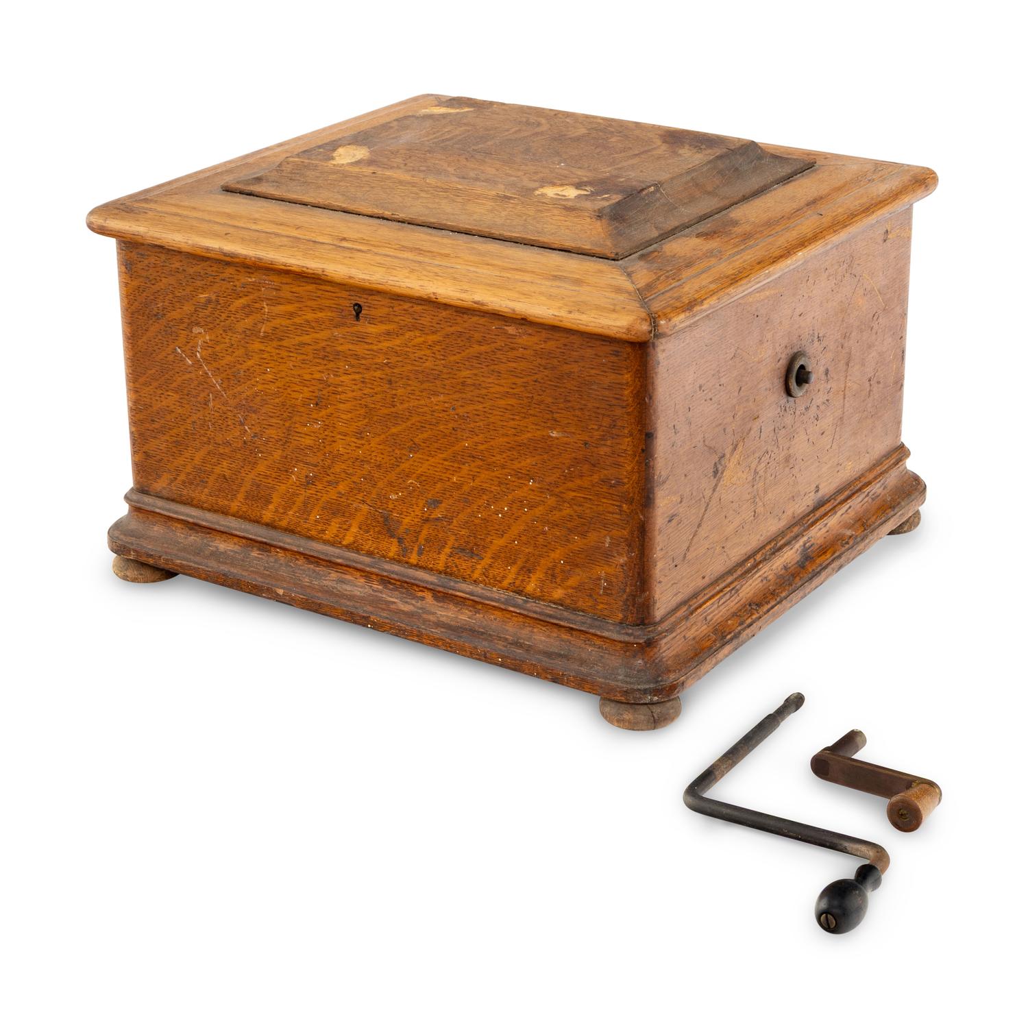 A Regina Oak Disc Music Box