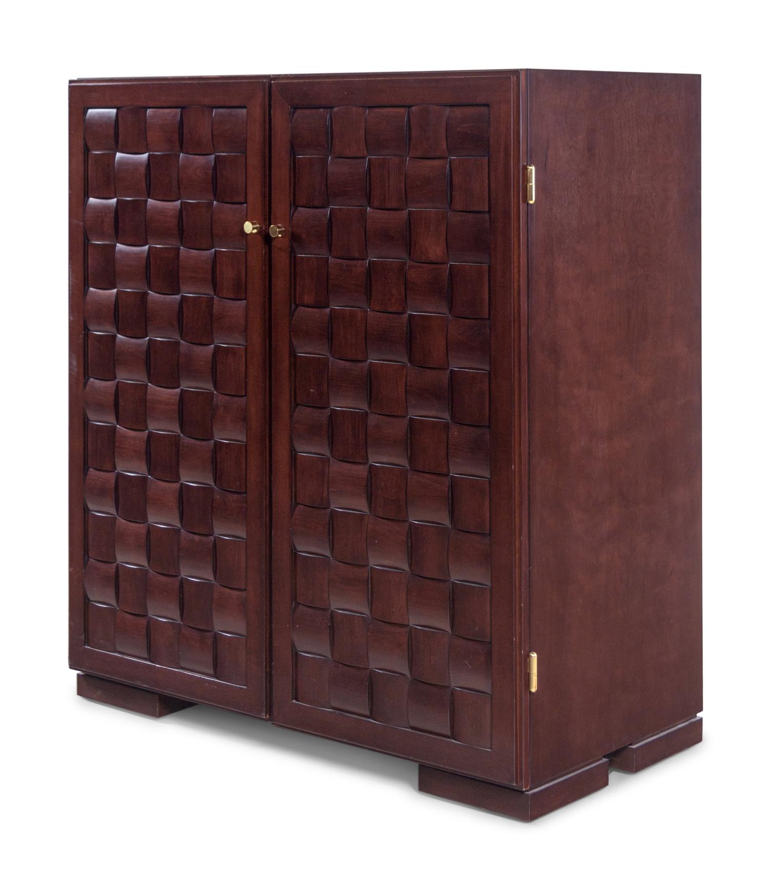 An Entourage L.A. Buenos Aires Cabinet
