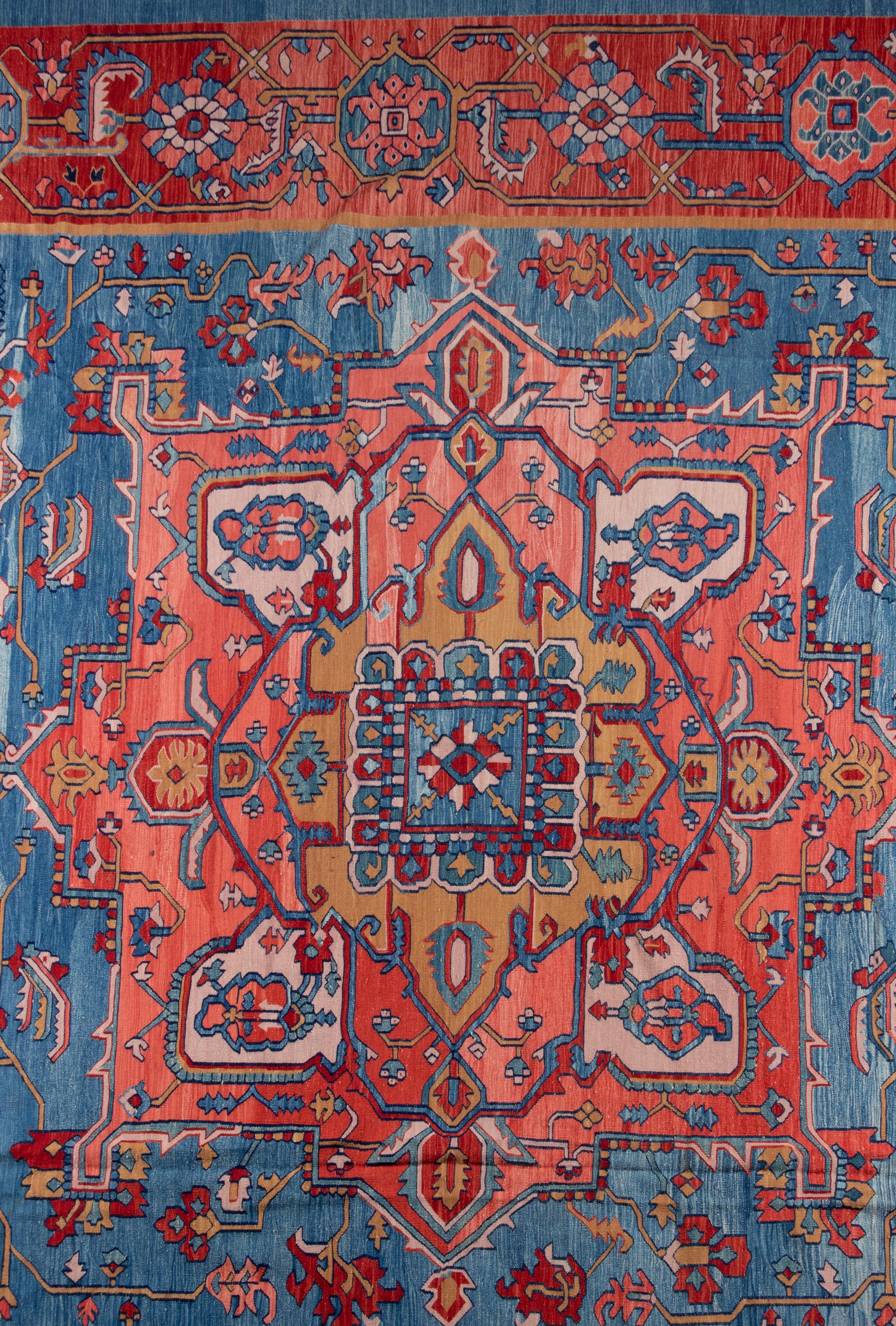 A Serapi Design Flatweave Wool Rug