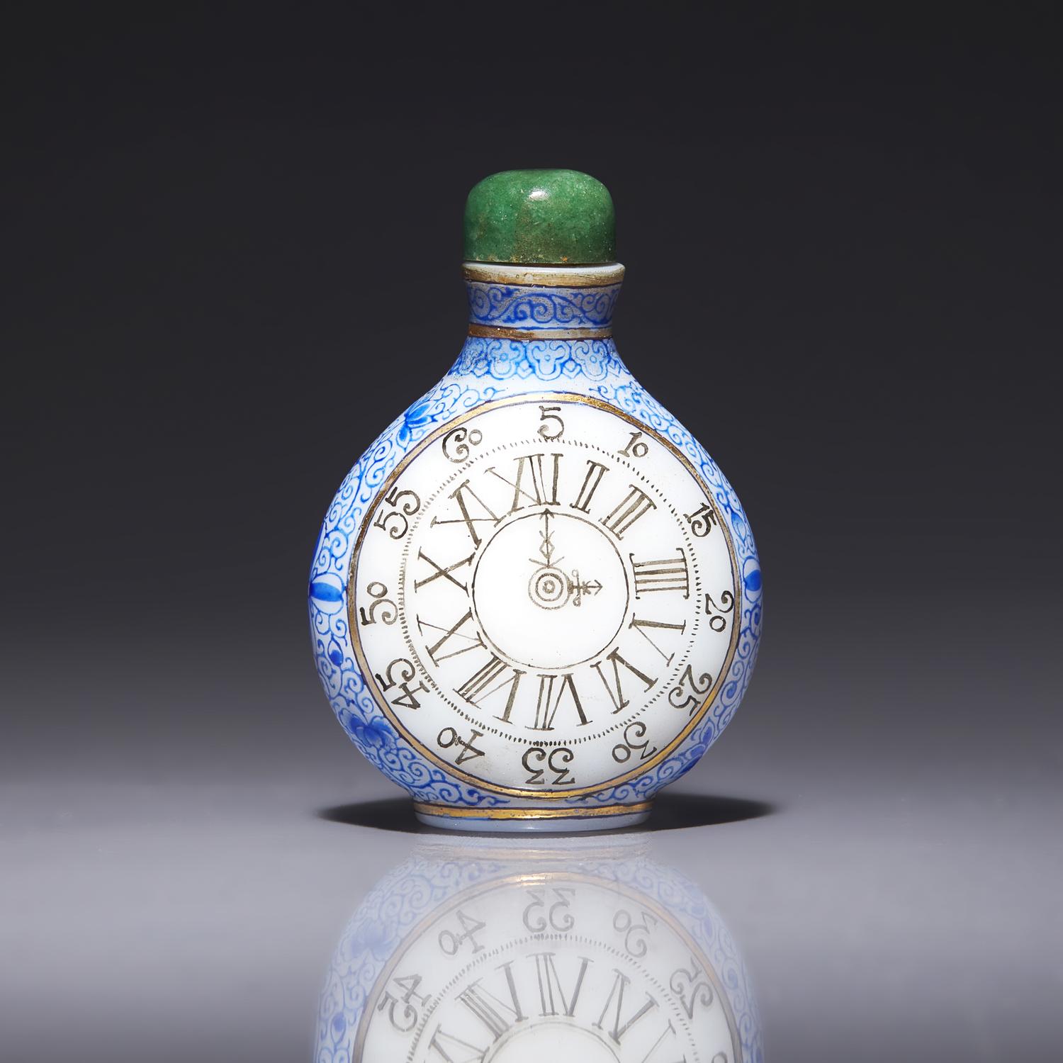 A Chinese Enameled Glass "Clock" Snuff Bottle 玻璃畫琺琅懷錶式鼻烟壺
