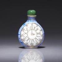 A Chinese Enameled Glass "Clock" Snuff Bottle 玻璃畫琺琅懷錶式鼻烟壺