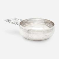 A silver porringer Jacob Hurd (1703-1758), Boston, MA, circa 1740