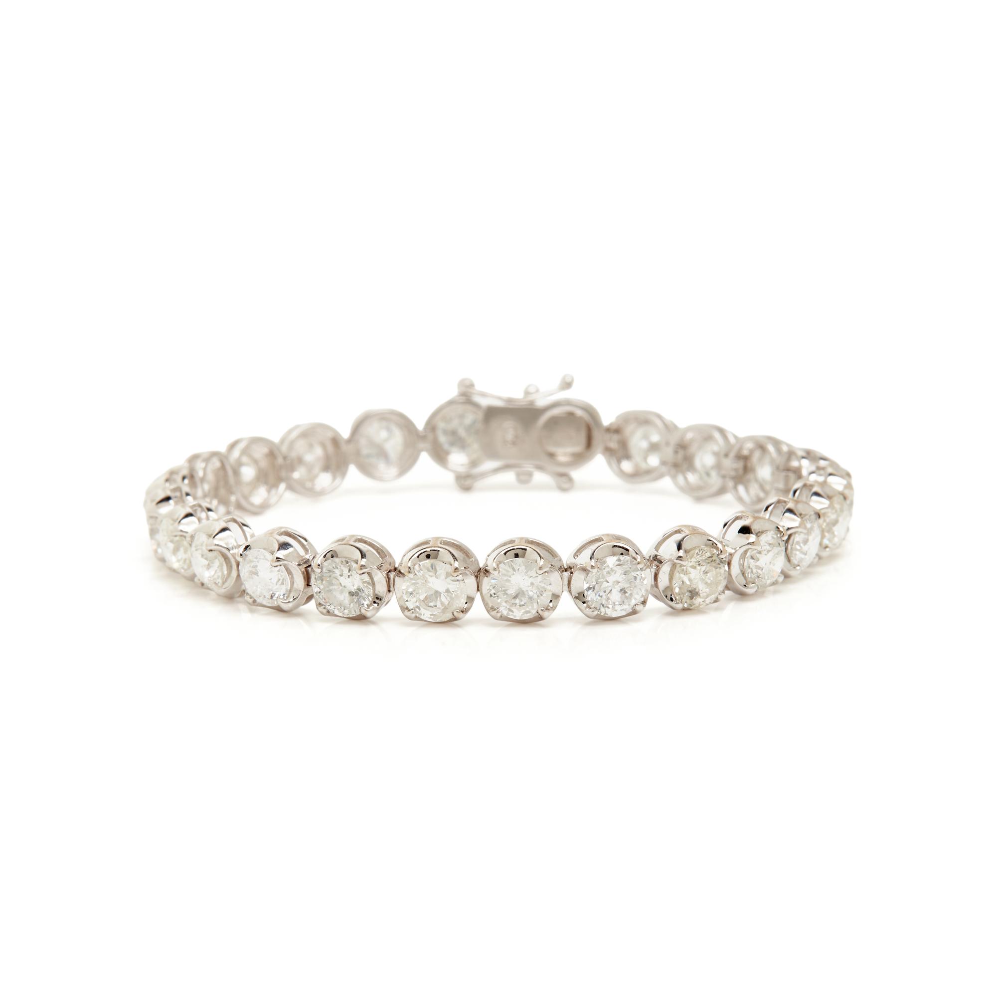 WHITE GOLD AND DIAMOND TENNIS BRACELET