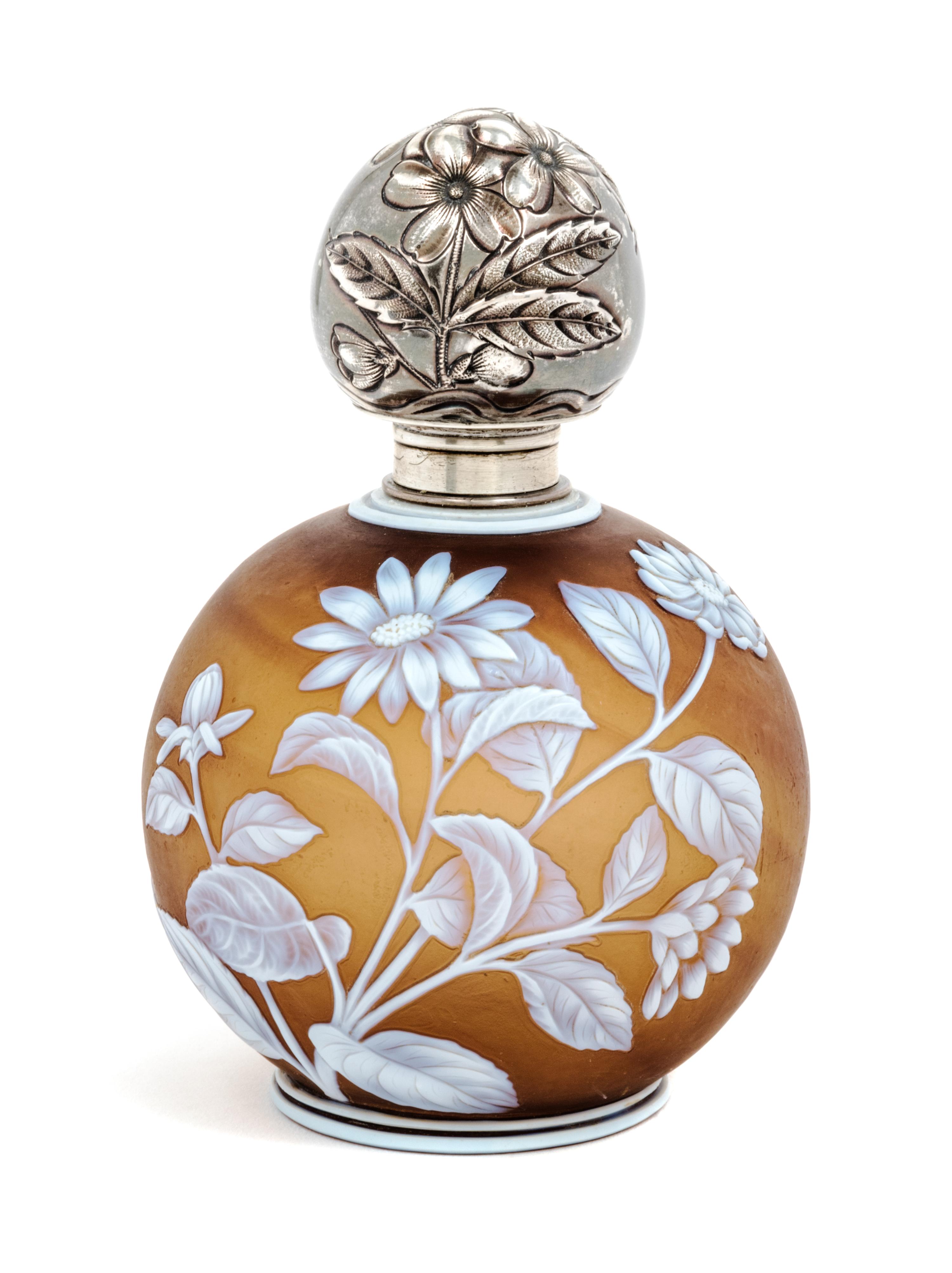 English, LATE 19TH CENTURY, a silver mounted cameo glass perfume bottle, of spherical for with floral and fern decoration