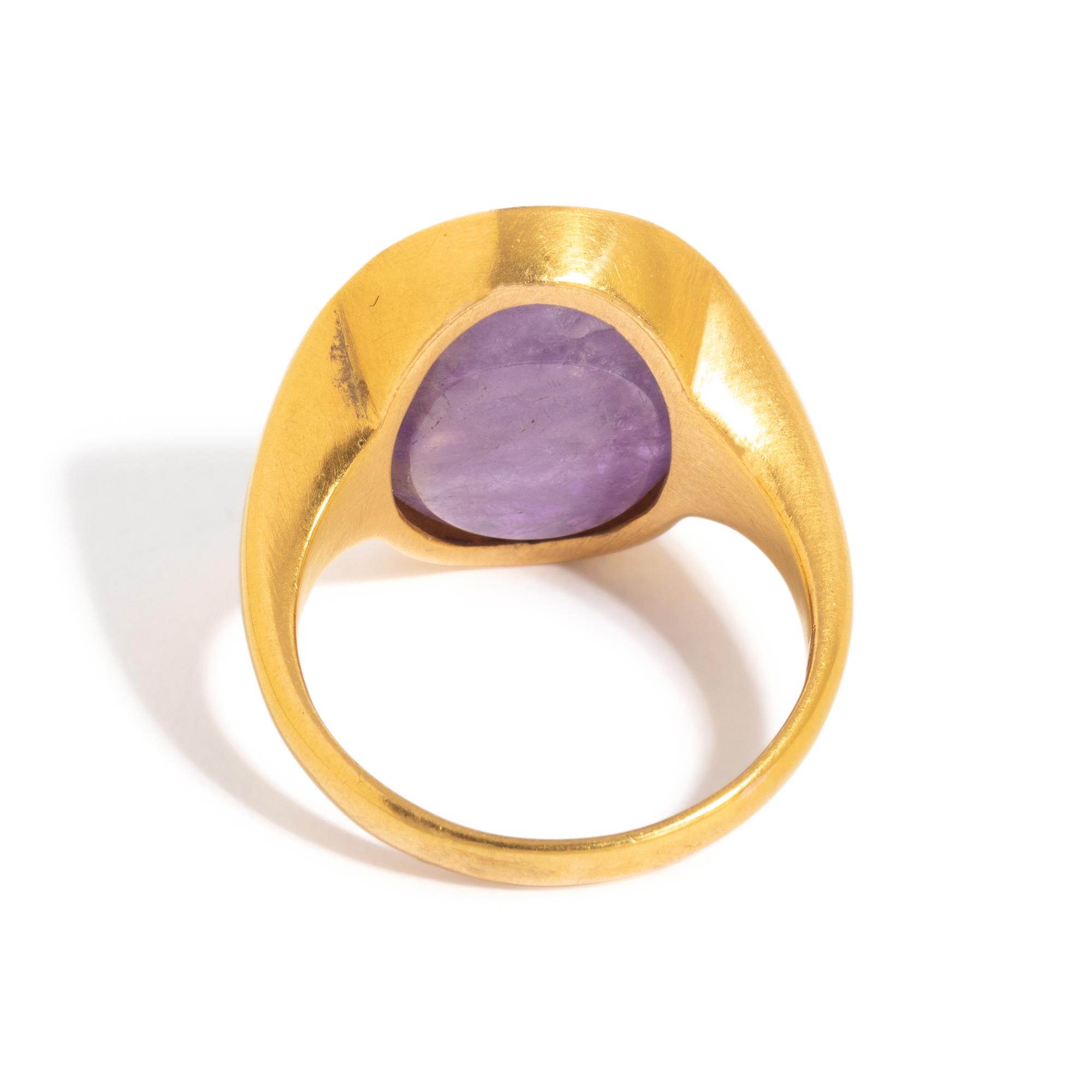 A Neoclassical Amethyst and Gold Finger Ring with the God Dionysos