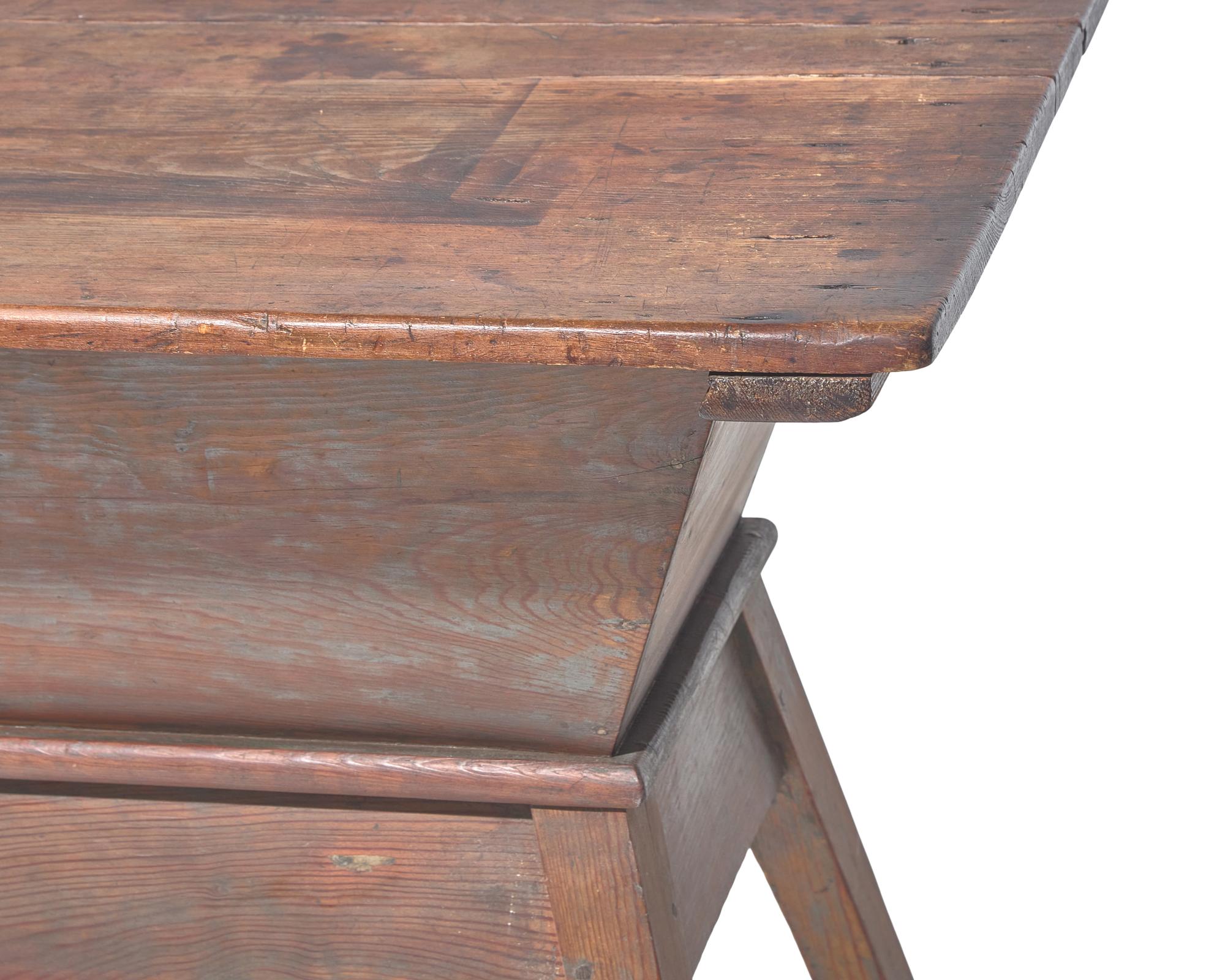 A Yellow Pine Dough Box, Circa 1800