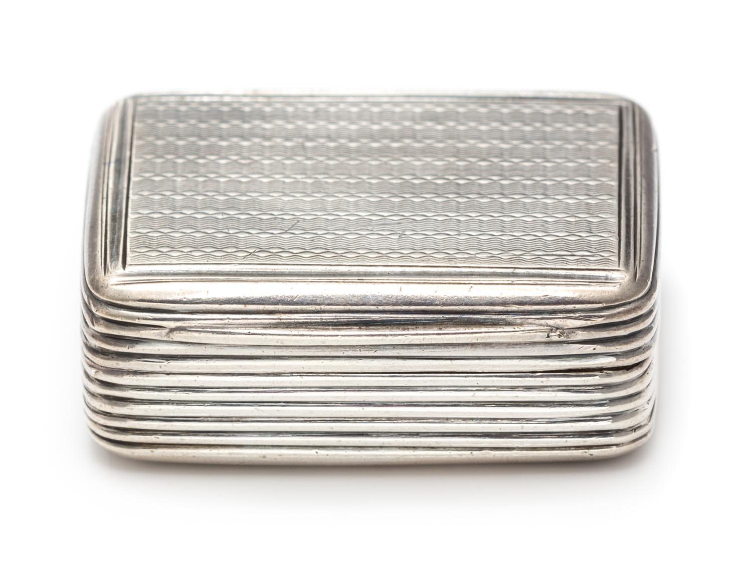 A George III Silver Vinaigrette, Likely William Esterbrook, London, 1819, the lid and underside worked with engine turned decoration, t
