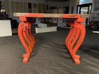 A pair of Japanese lacquered stirrups and a Negoro-style red-lacquered stand 日本漆器马扎及马镫一对 Edo to Meiji period ?????